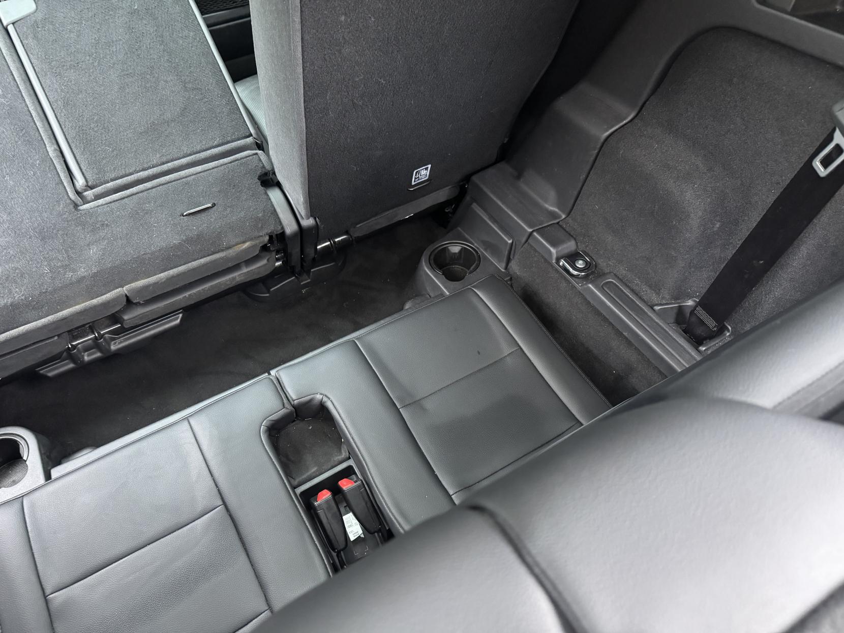 Land Rover Discovery Sport 2.0 Si4 HSE SUV 5dr Petrol Auto 4WD Euro 6 (s/s) (240 ps)