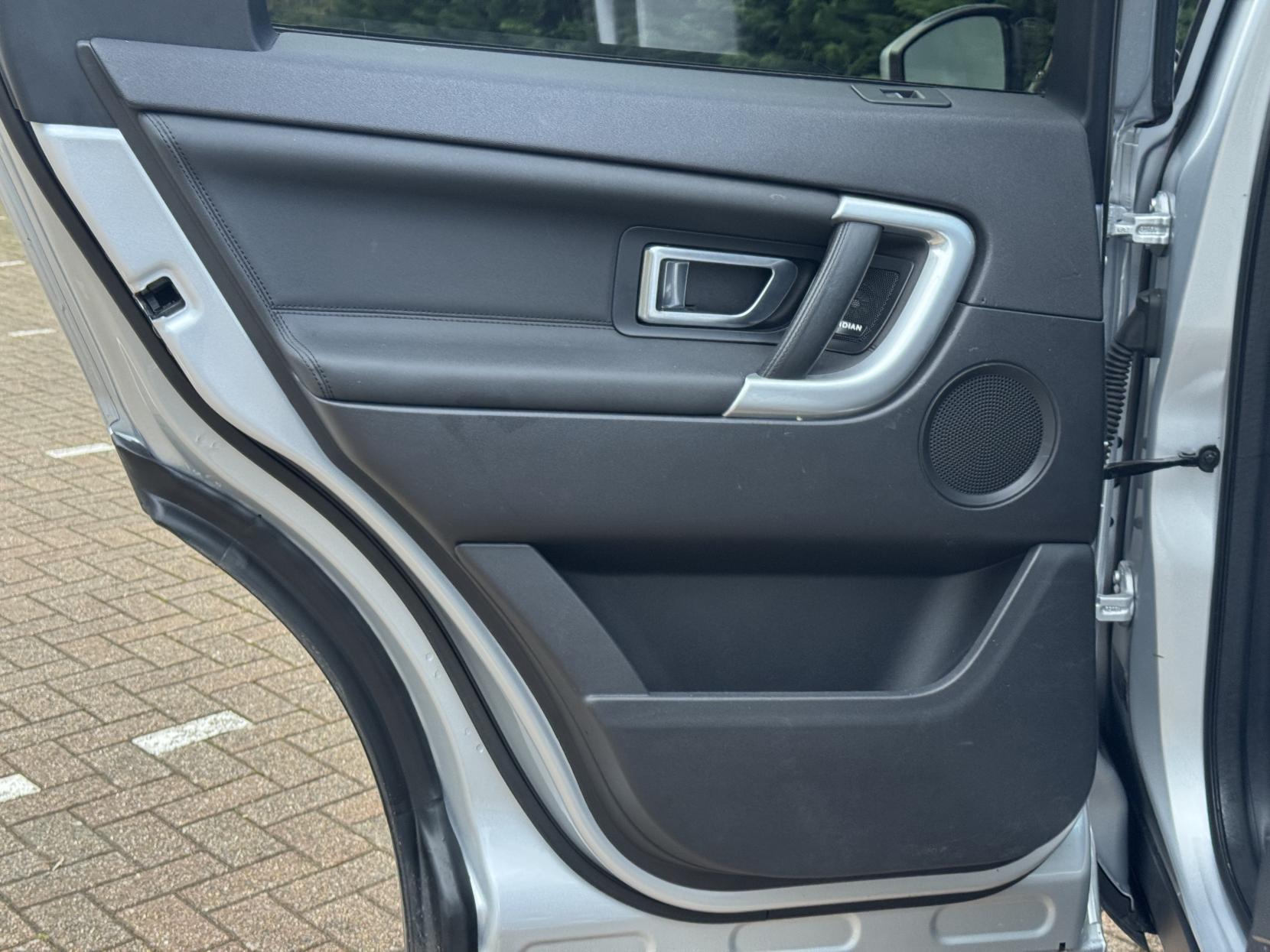 Land Rover Discovery Sport 2.0 Si4 HSE SUV 5dr Petrol Auto 4WD Euro 6 (s/s) (240 ps)