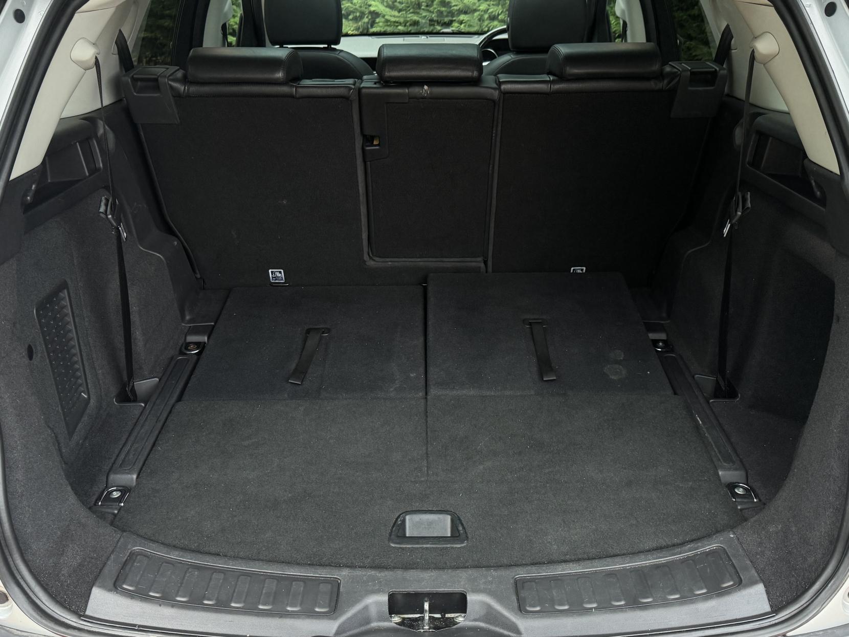 Land Rover Discovery Sport 2.0 Si4 HSE SUV 5dr Petrol Auto 4WD Euro 6 (s/s) (240 ps)