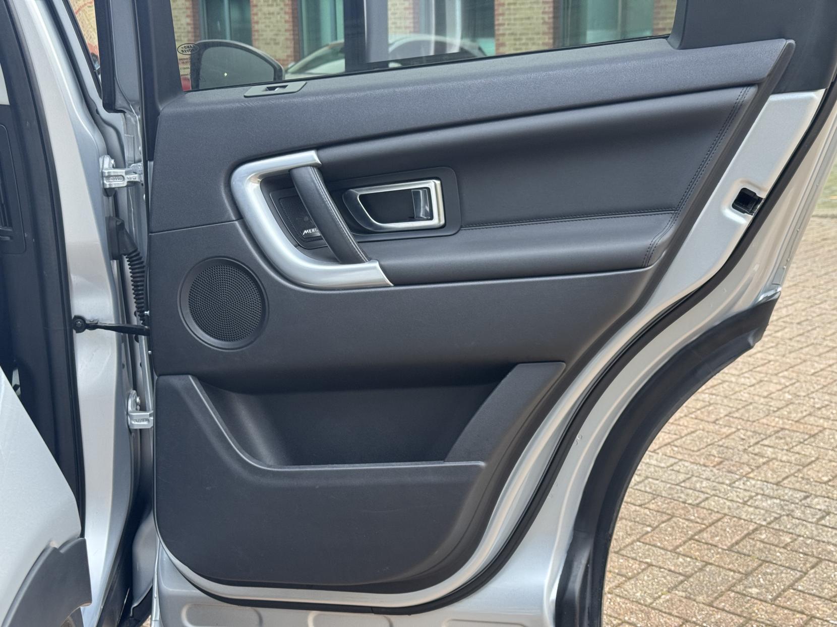 Land Rover Discovery Sport 2.0 Si4 HSE SUV 5dr Petrol Auto 4WD Euro 6 (s/s) (240 ps)