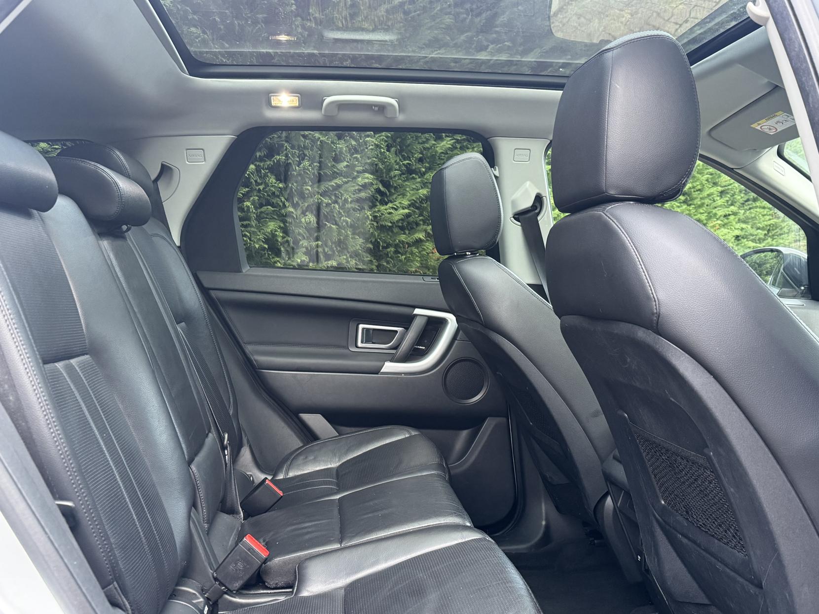 Land Rover Discovery Sport 2.0 Si4 HSE SUV 5dr Petrol Auto 4WD Euro 6 (s/s) (240 ps)