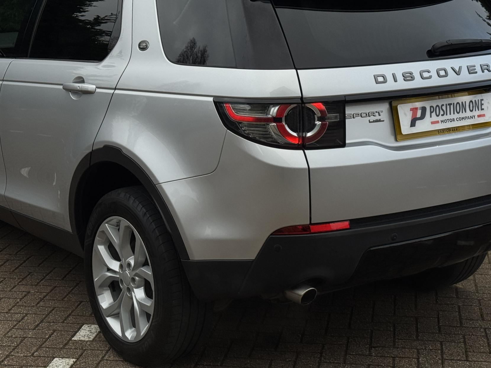 Land Rover Discovery Sport 2.0 Si4 HSE SUV 5dr Petrol Auto 4WD Euro 6 (s/s) (240 ps)