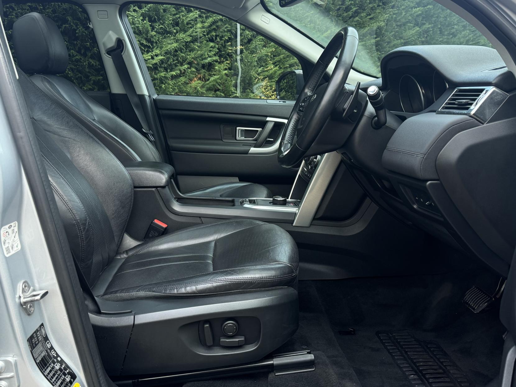 Land Rover Discovery Sport 2.0 Si4 HSE SUV 5dr Petrol Auto 4WD Euro 6 (s/s) (240 ps)