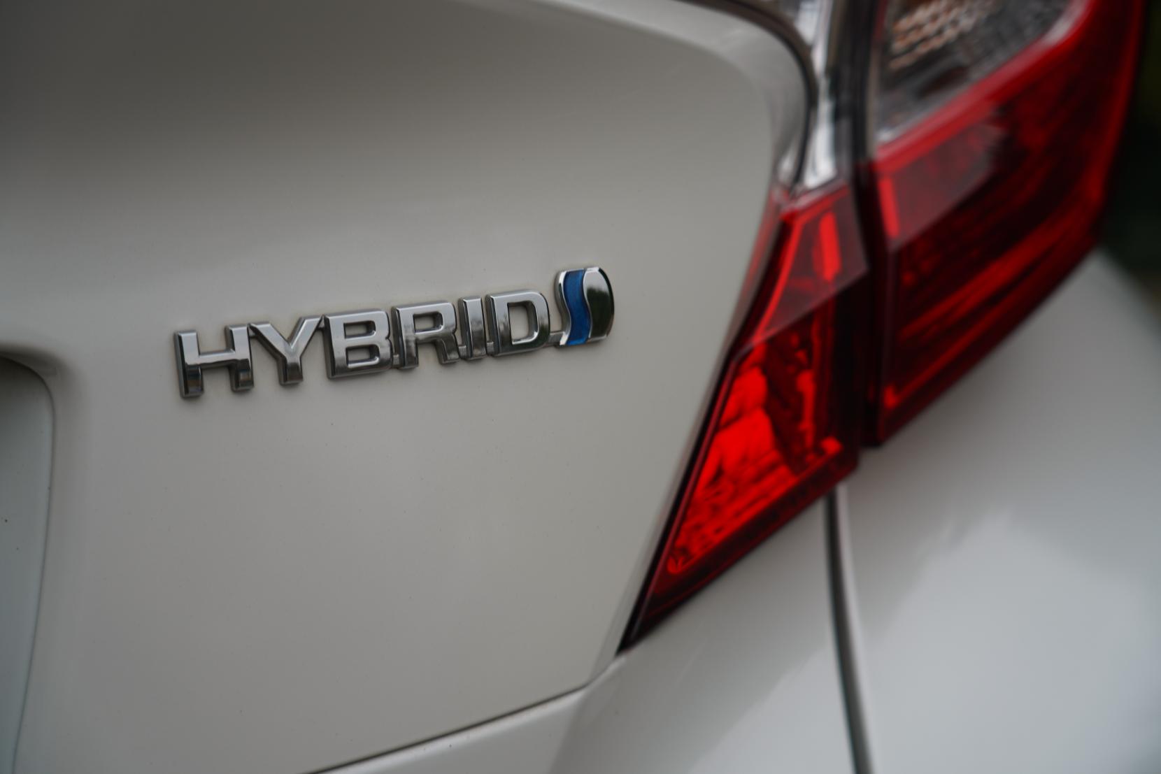 Toyota C-HR 1.8 VVT-h Excel SUV 5dr Petrol Hybrid CVT Euro 6 (s/s) (122 ps)