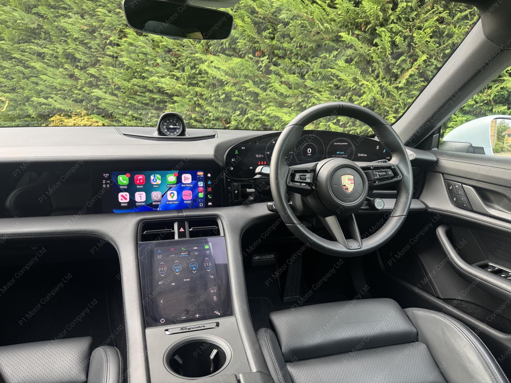 Porsche Taycan Performance Plus 93.4kWh Saloon 4dr Electric Auto RWD (11kW Charger) (476 ps)