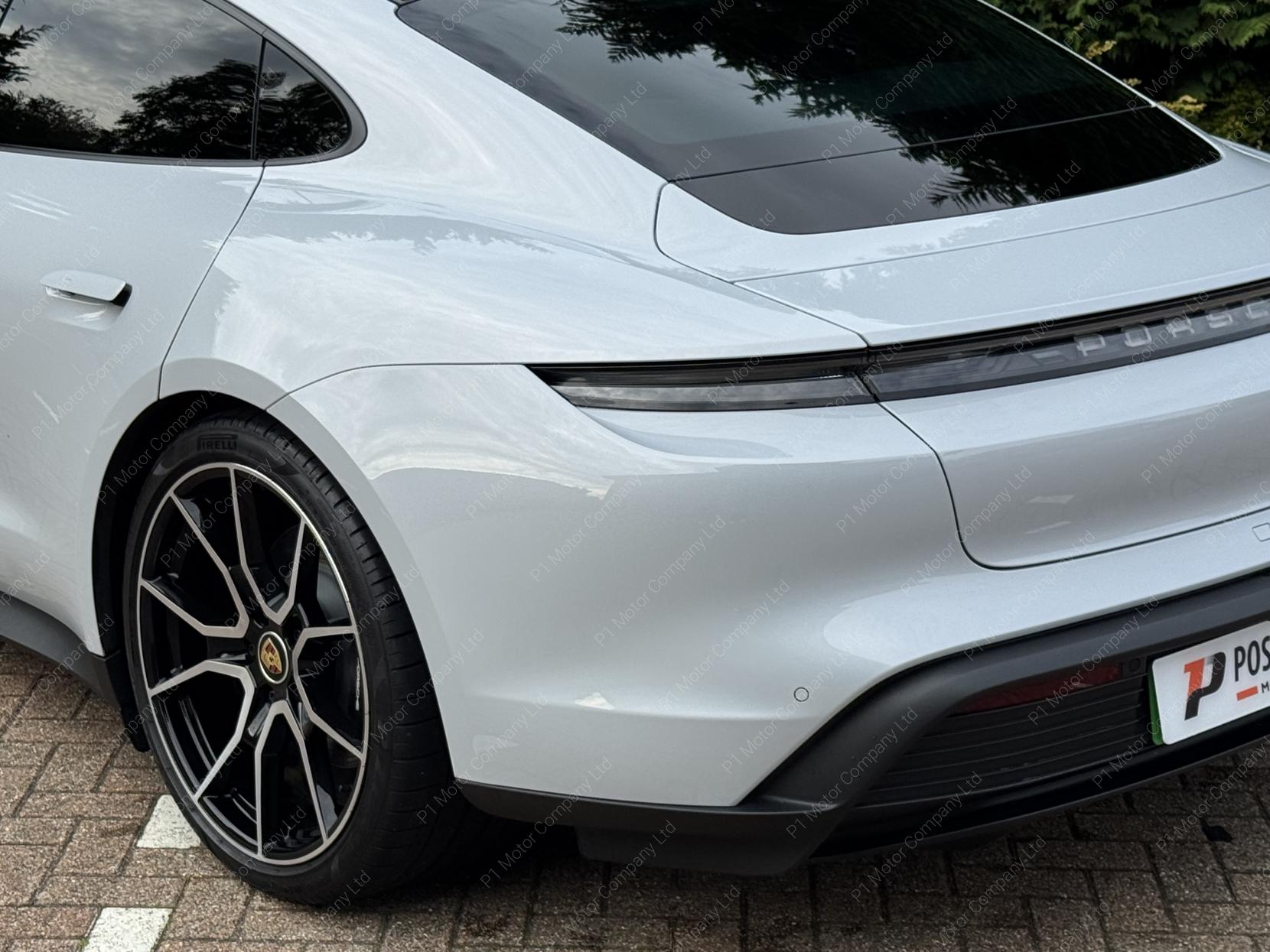 Porsche Taycan Performance Plus 93.4kWh Saloon 4dr Electric Auto RWD (11kW Charger) (476 ps)