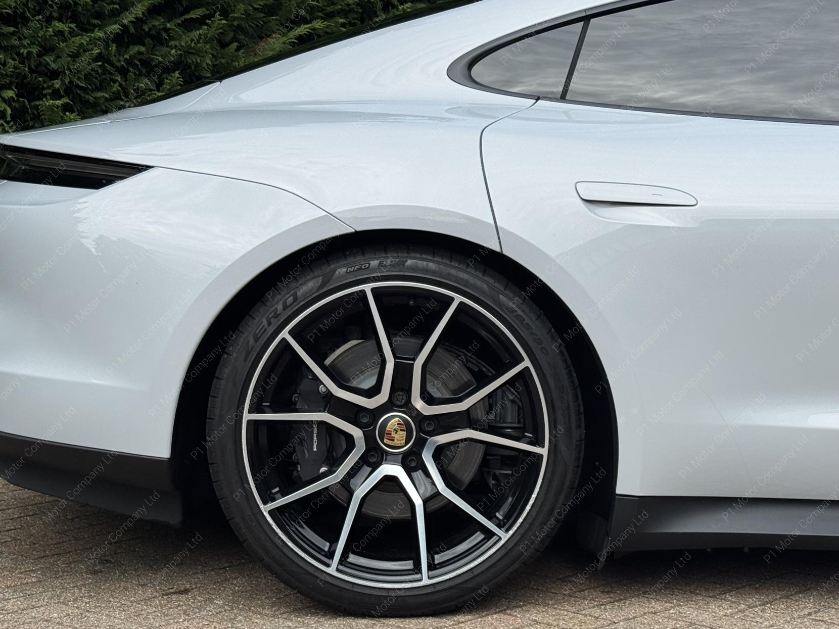 Porsche Taycan Performance Plus 93.4kWh Saloon 4dr Electric Auto RWD (11kW Charger) (476 ps)