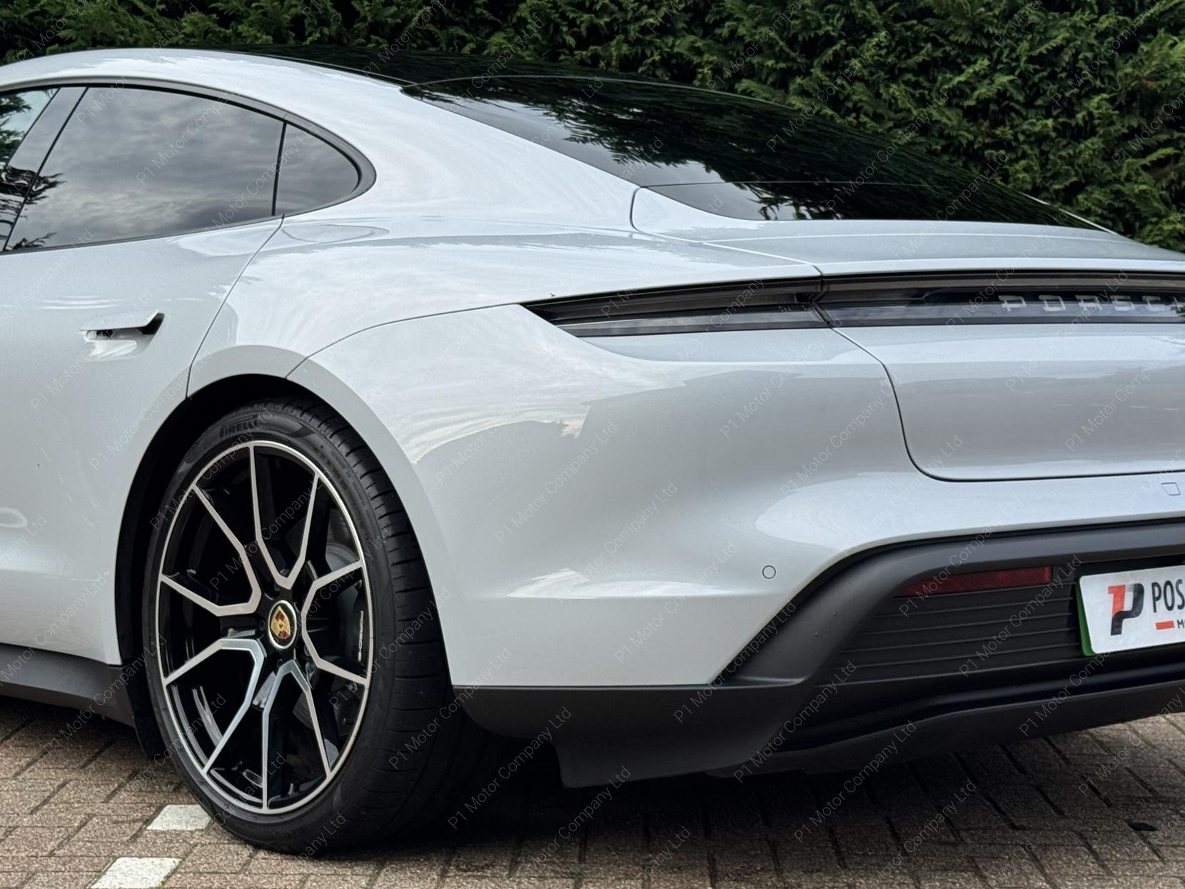 Porsche Taycan Performance Plus 93.4kWh Saloon 4dr Electric Auto RWD (11kW Charger) (476 ps)