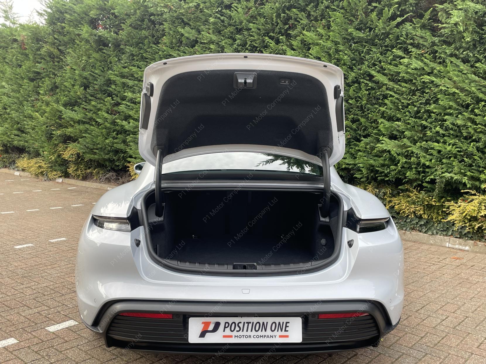 Porsche Taycan Performance Plus 93.4kWh Saloon 4dr Electric Auto RWD (11kW Charger) (476 ps)
