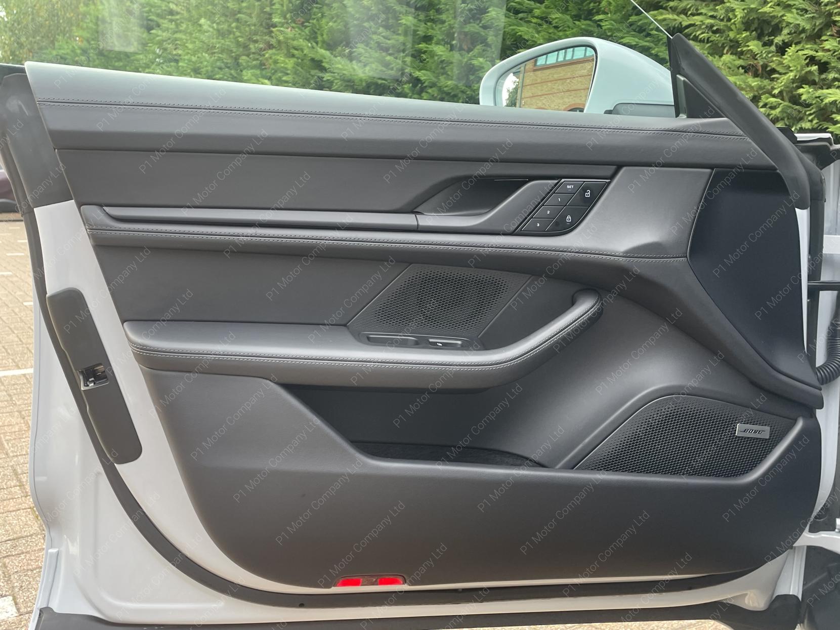 Porsche Taycan Performance Plus 93.4kWh Saloon 4dr Electric Auto RWD (11kW Charger) (476 ps)