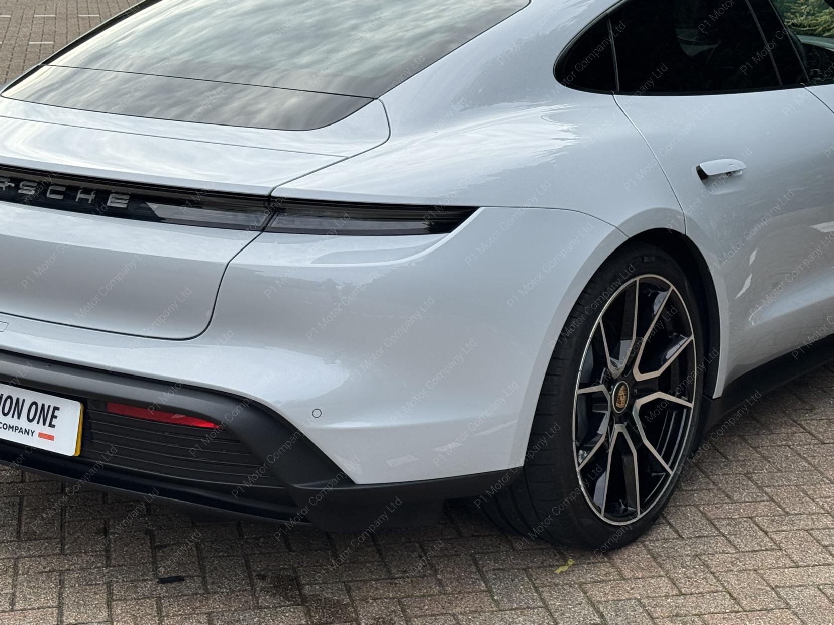 Porsche Taycan Performance Plus 93.4kWh Saloon 4dr Electric Auto RWD (11kW Charger) (476 ps)