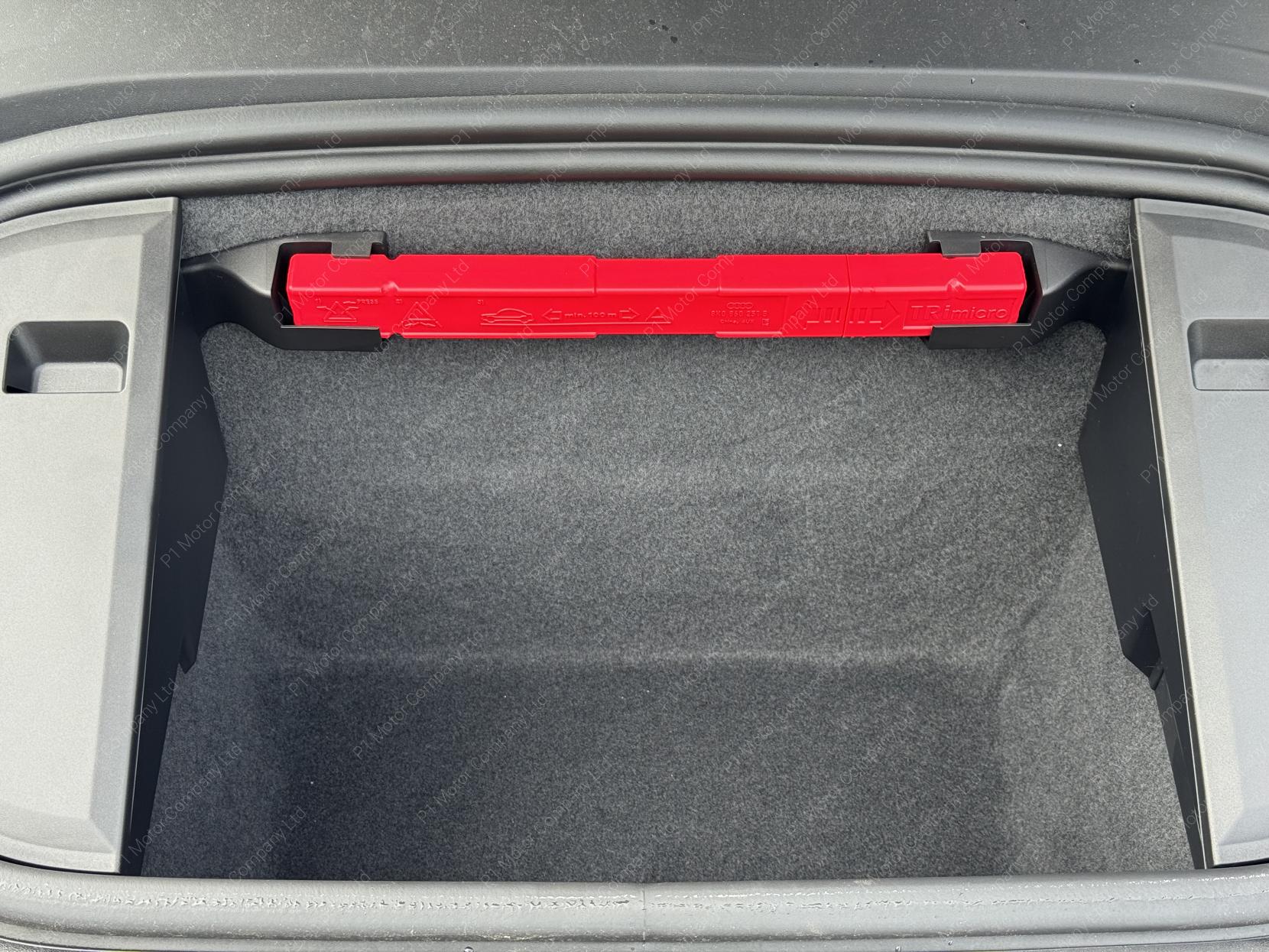 Porsche Taycan Performance Plus 93.4kWh Saloon 4dr Electric Auto RWD (11kW Charger) (476 ps)