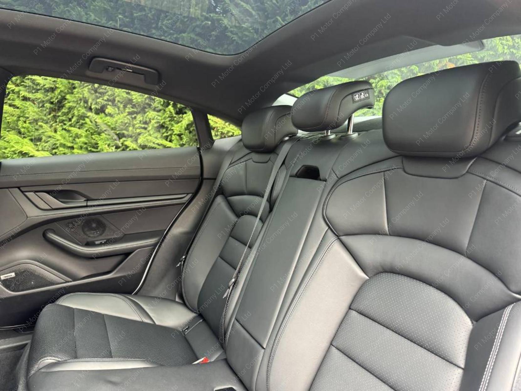 Porsche Taycan Performance Plus 93.4kWh Saloon 4dr Electric Auto RWD (11kW Charger) (476 ps)