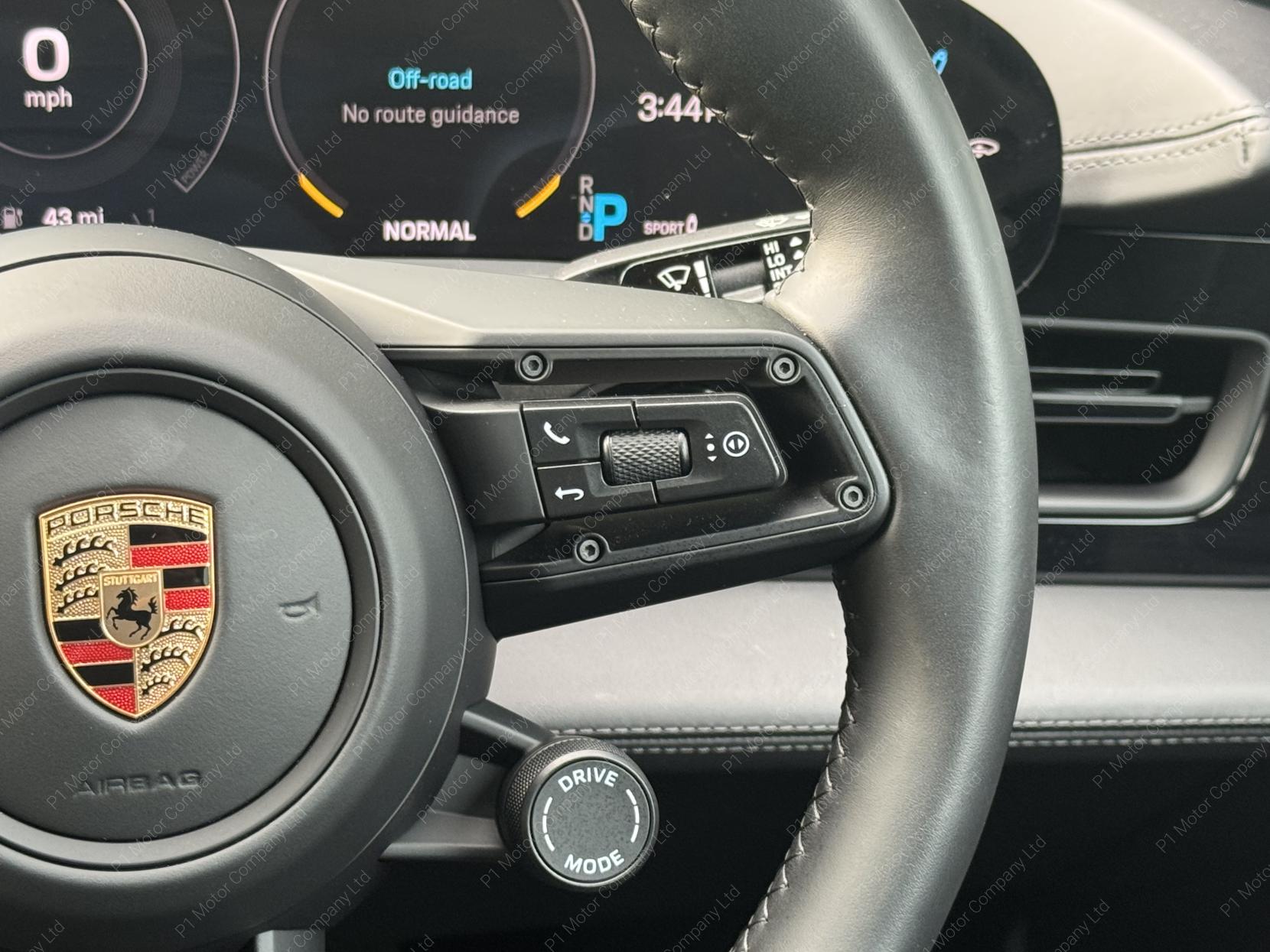 Porsche Taycan Performance Plus 93.4kWh Saloon 4dr Electric Auto RWD (11kW Charger) (476 ps)