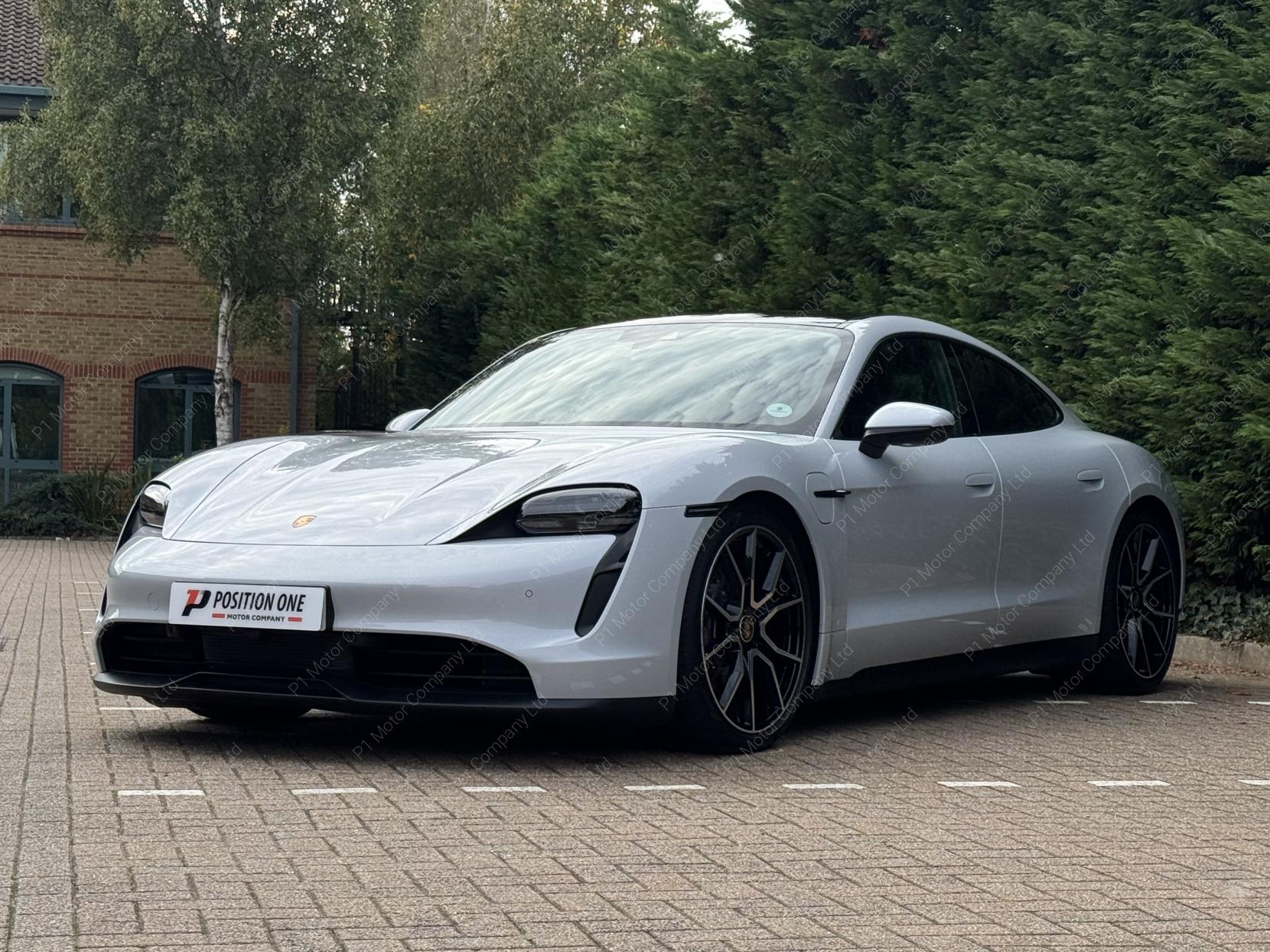 Porsche Taycan Performance Plus 93.4kWh Saloon 4dr Electric Auto RWD (11kW Charger) (476 ps)