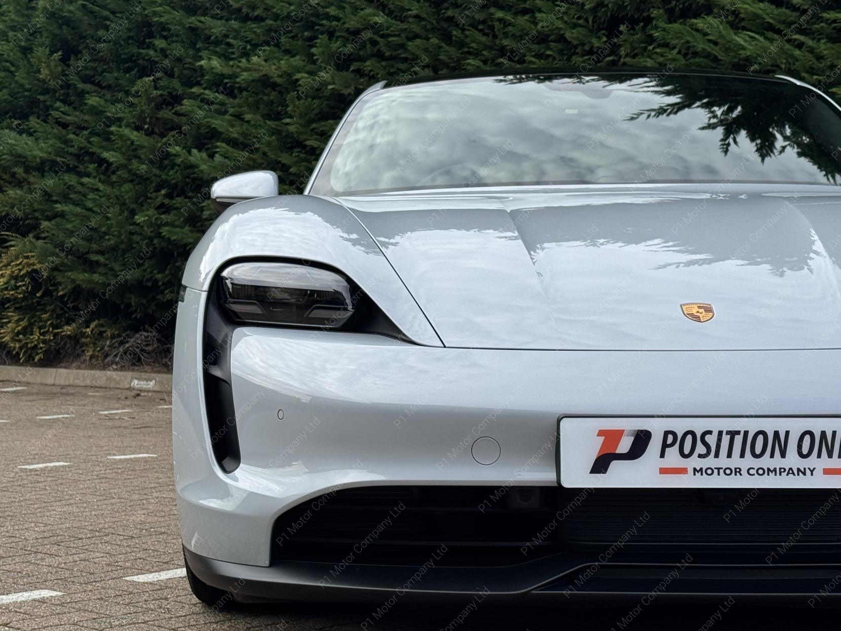 Porsche Taycan Performance Plus 93.4kWh Saloon 4dr Electric Auto RWD (11kW Charger) (476 ps)