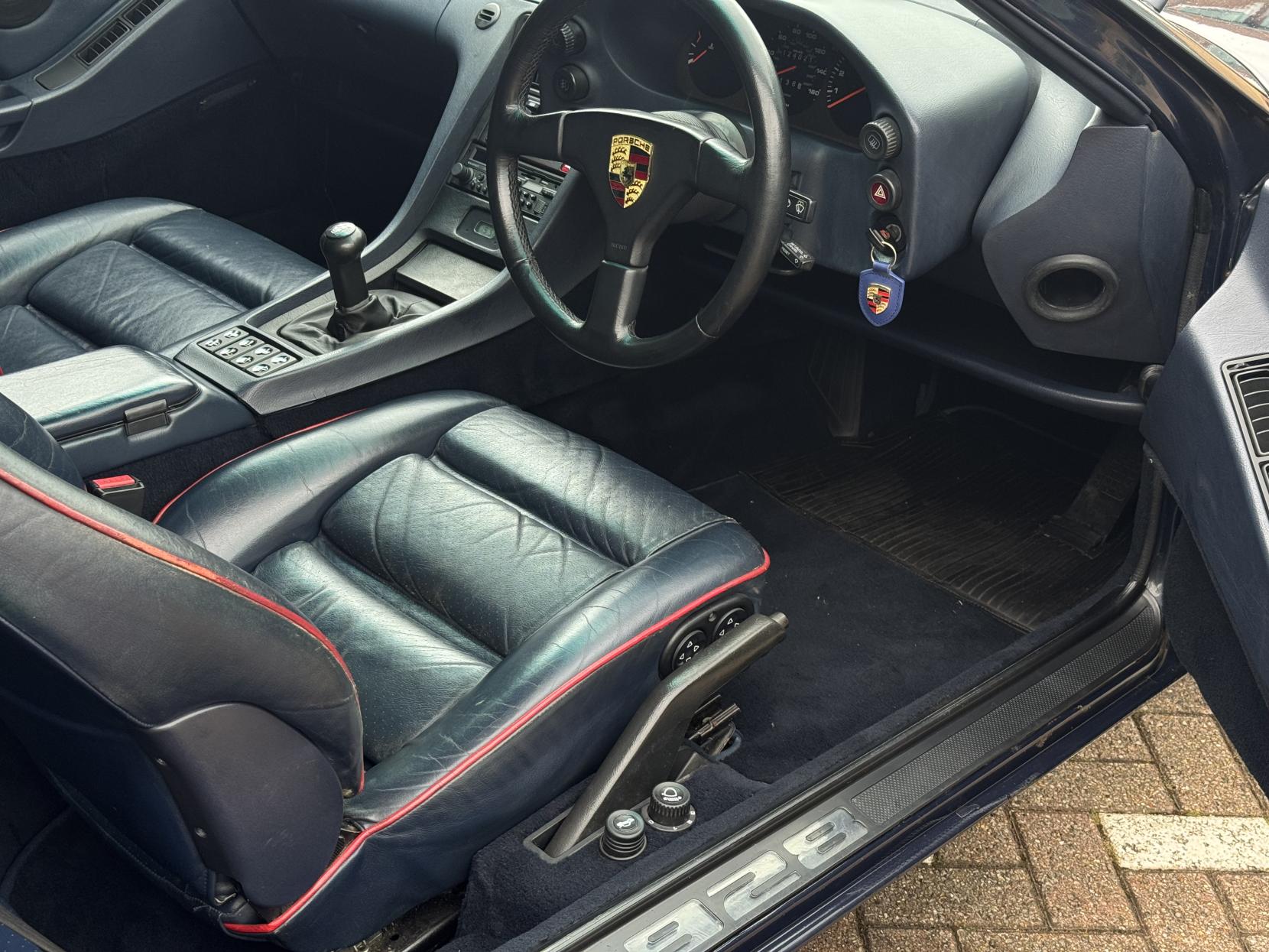 Porsche 928 4.7 S Coupe 2dr Petrol Manual (300 bhp)