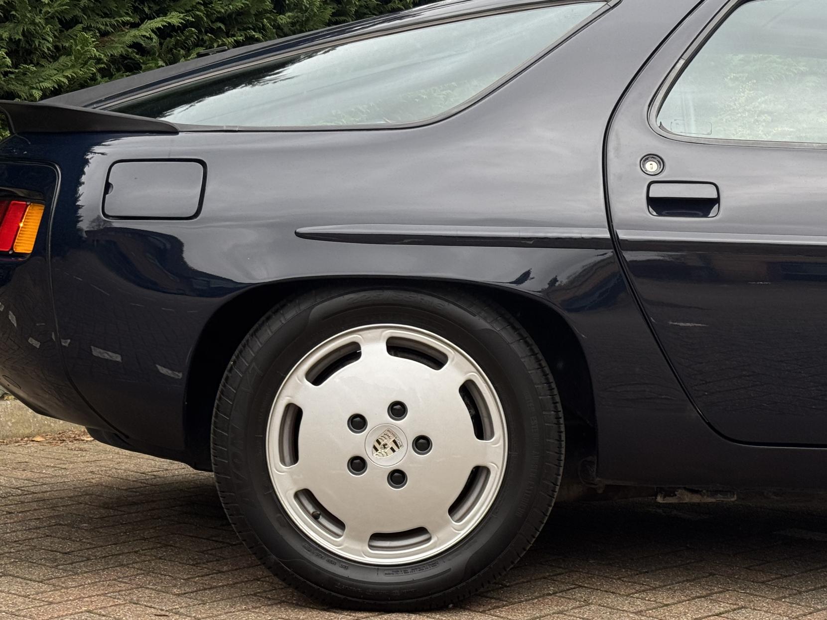 Porsche 928 4.7 S Coupe 2dr Petrol Manual (300 bhp)