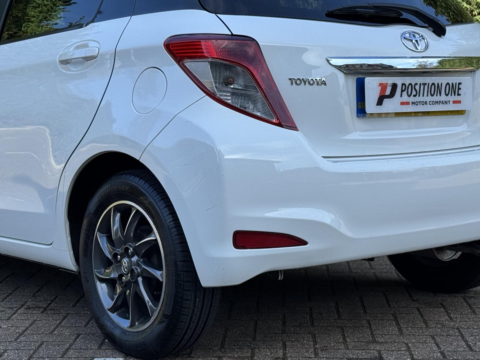 Toyota Yaris 1.0 VVT-i Edition Hatchback 5dr Petrol Manual Euro 5 (69 ps)