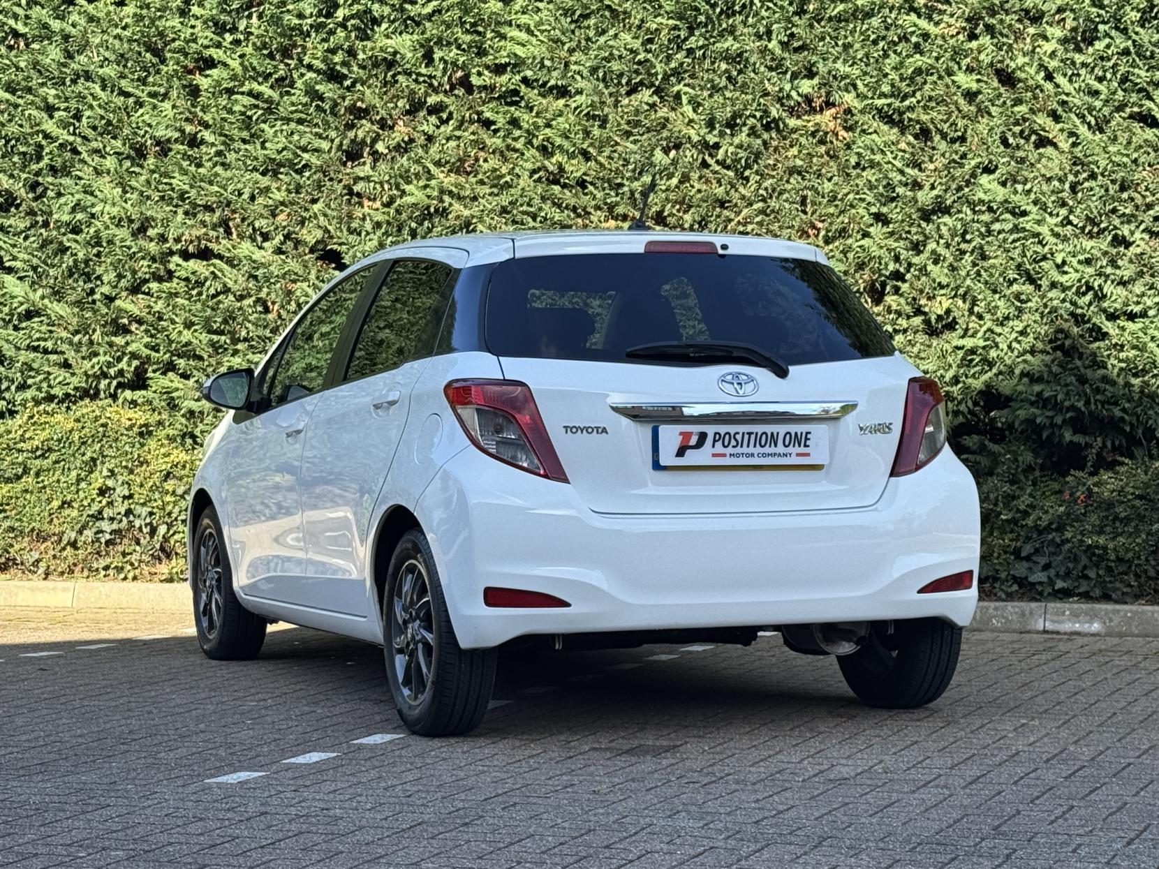 Toyota Yaris 1.0 VVT-i Edition Hatchback 5dr Petrol Manual Euro 5 (69 ps)