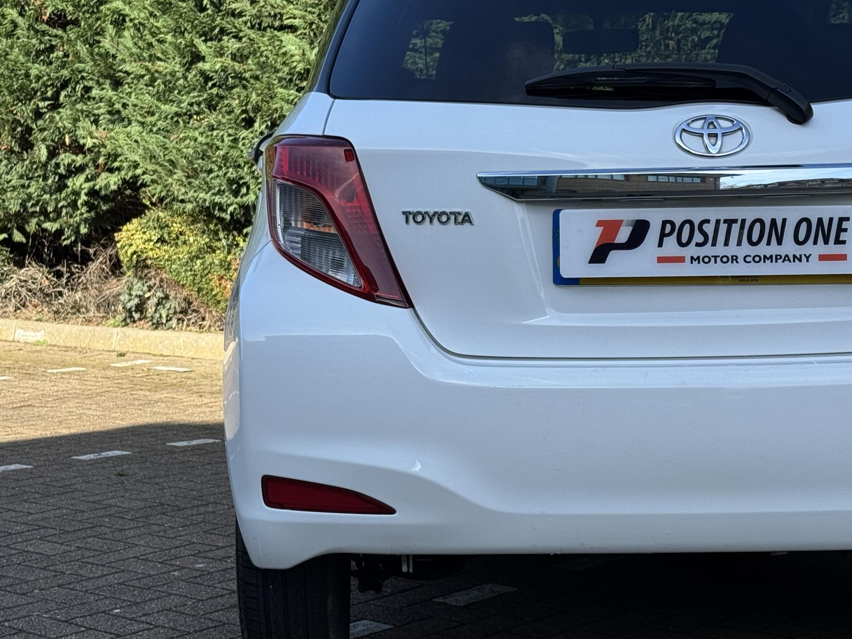 Toyota Yaris 1.0 VVT-i Edition Hatchback 5dr Petrol Manual Euro 5 (69 ps)