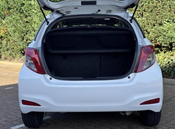 Toyota Yaris 1.0 VVT-i Edition Hatchback 5dr Petrol Manual Euro 5 (69 ps)
