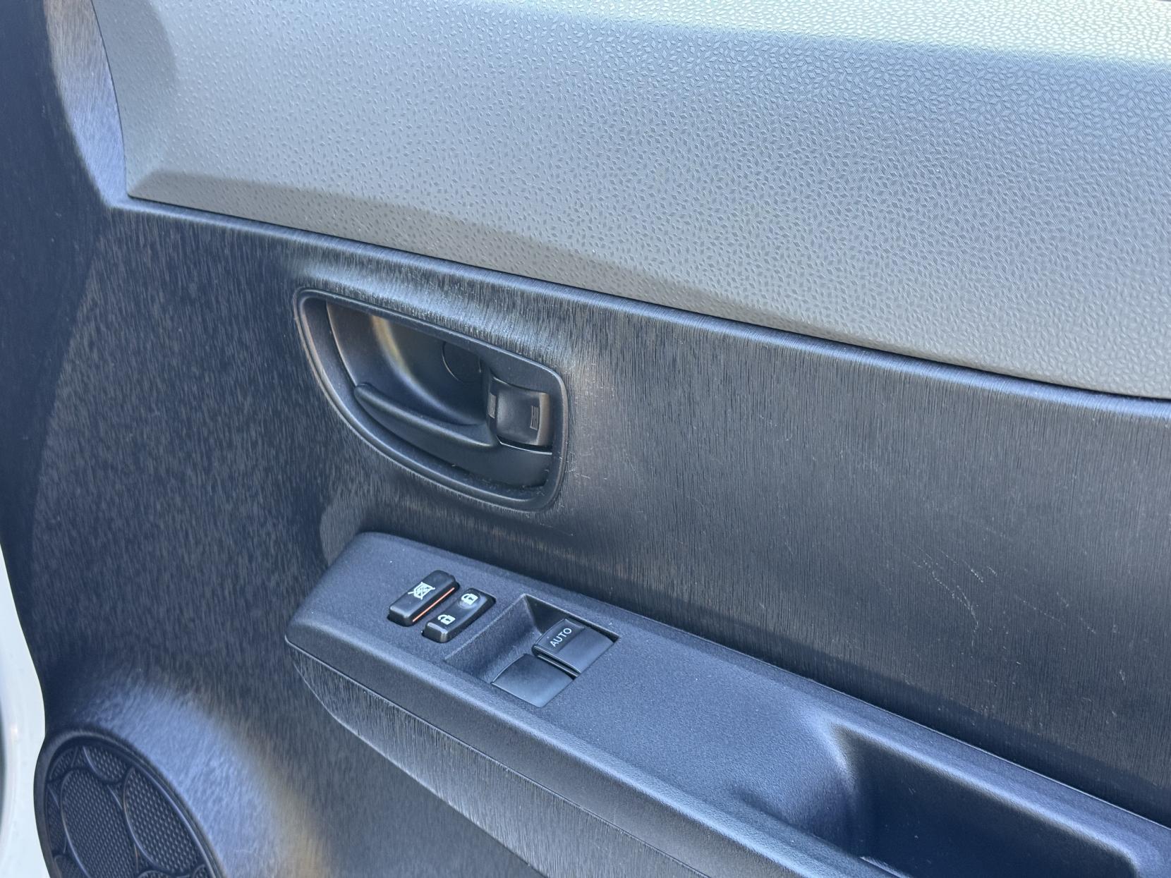 Toyota Yaris 1.0 VVT-i Edition Hatchback 5dr Petrol Manual Euro 5 (69 ps)