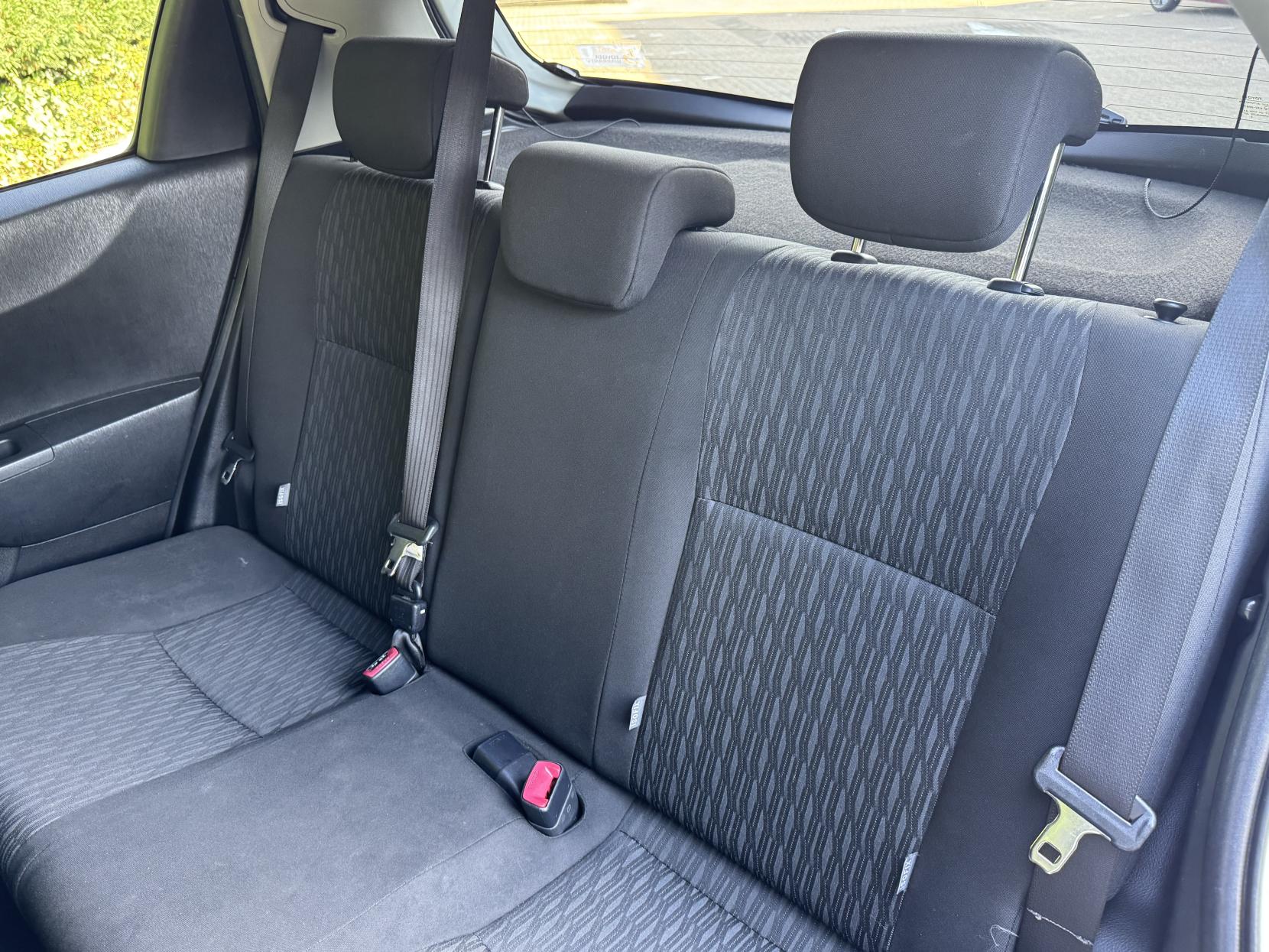 Toyota Yaris 1.0 VVT-i Edition Hatchback 5dr Petrol Manual Euro 5 (69 ps)