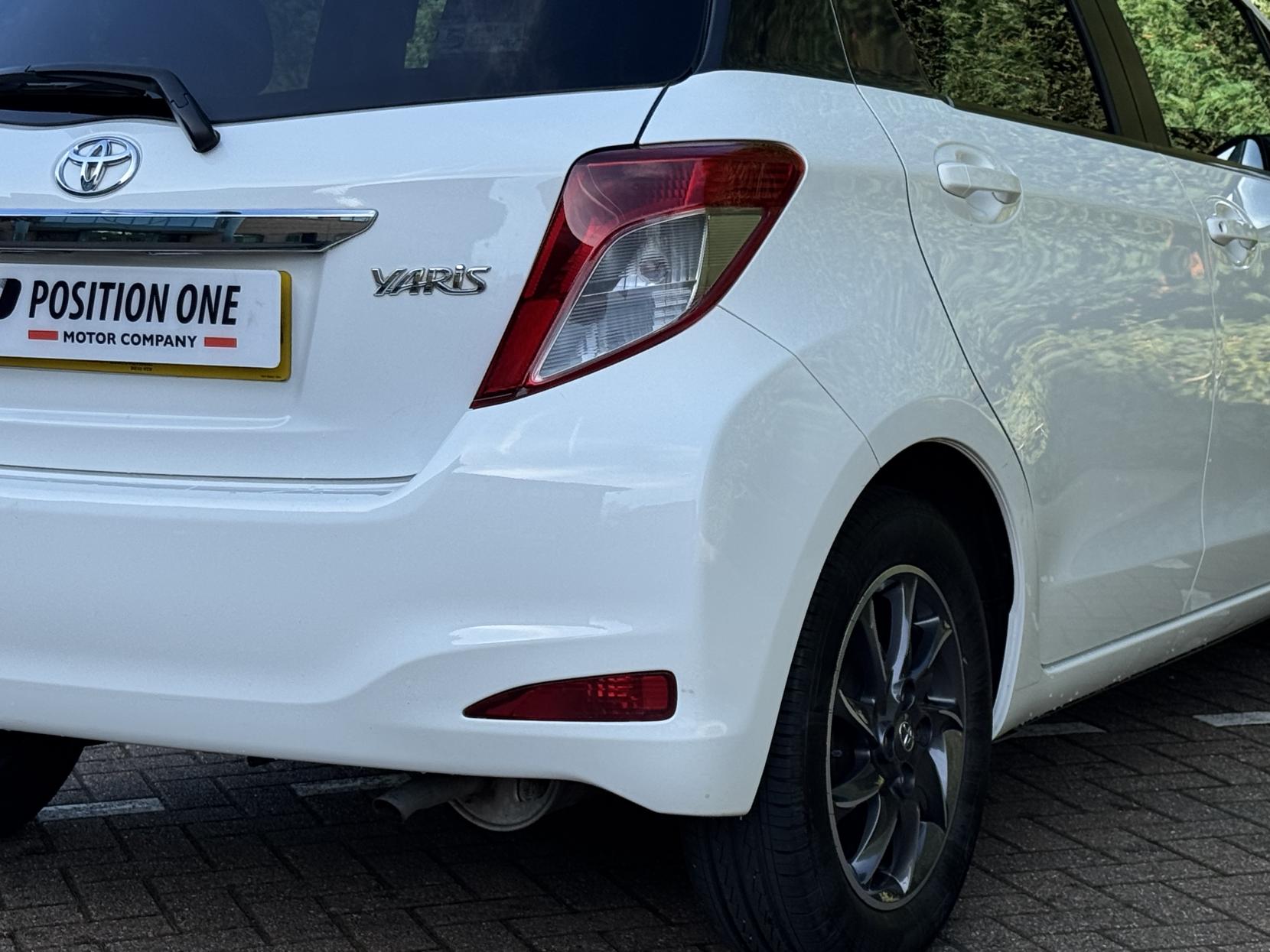 Toyota Yaris 1.0 VVT-i Edition Hatchback 5dr Petrol Manual Euro 5 (69 ps)