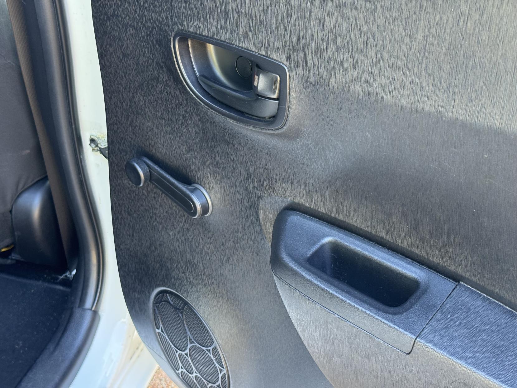 Toyota Yaris 1.0 VVT-i Edition Hatchback 5dr Petrol Manual Euro 5 (69 ps)