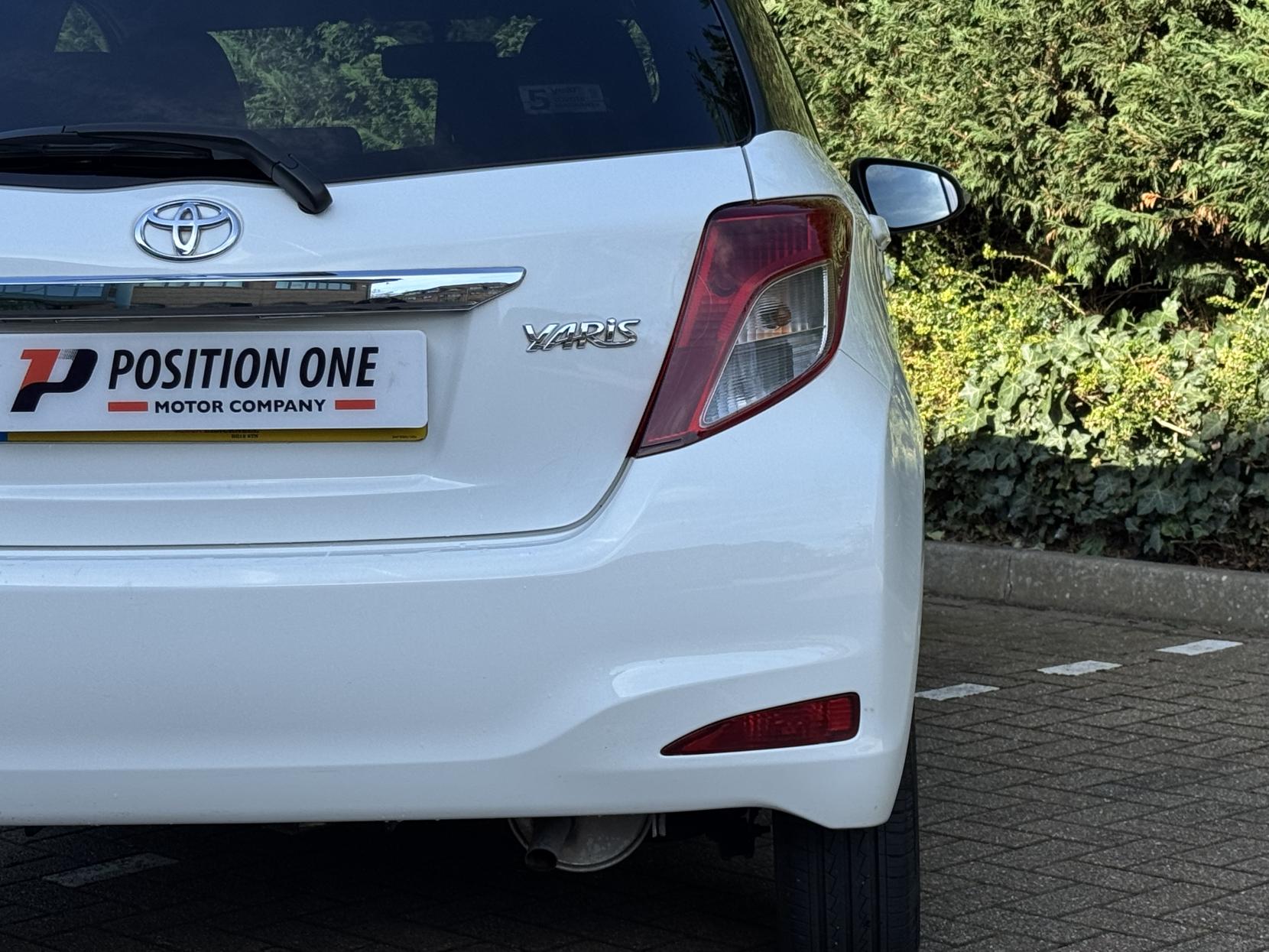 Toyota Yaris 1.0 VVT-i Edition Hatchback 5dr Petrol Manual Euro 5 (69 ps)