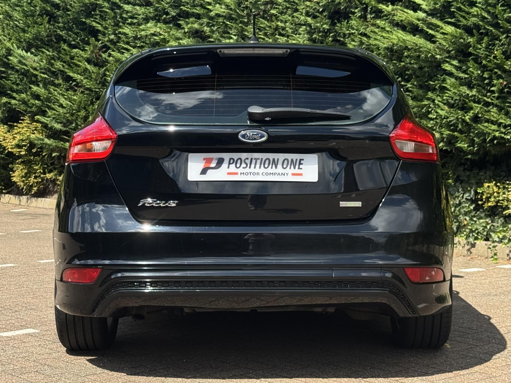 Ford Focus 1.0T EcoBoost Zetec S Hatchback 5dr Petrol Manual Euro 6 (s/s) (125 ps)