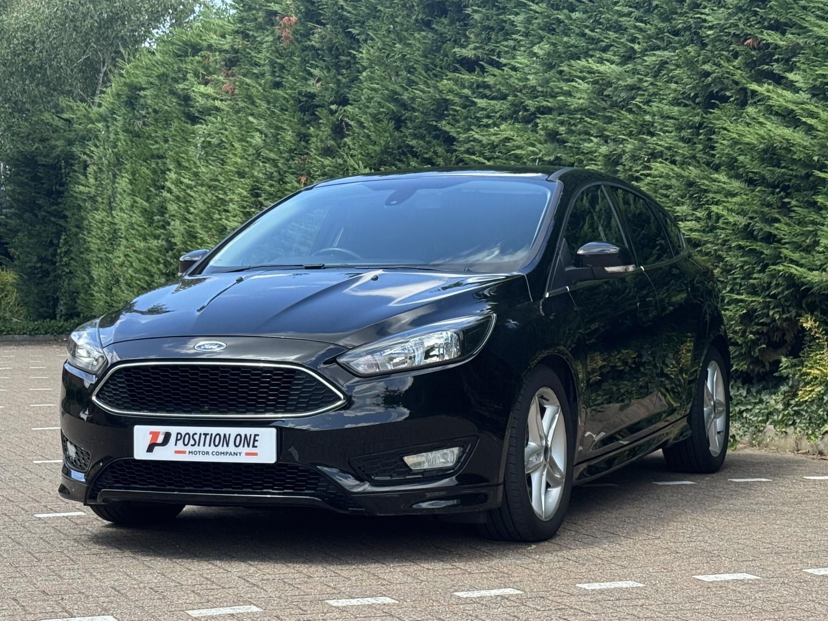 Ford Focus 1.0T EcoBoost Zetec S Hatchback 5dr Petrol Manual Euro 6 (s/s) (125 ps)