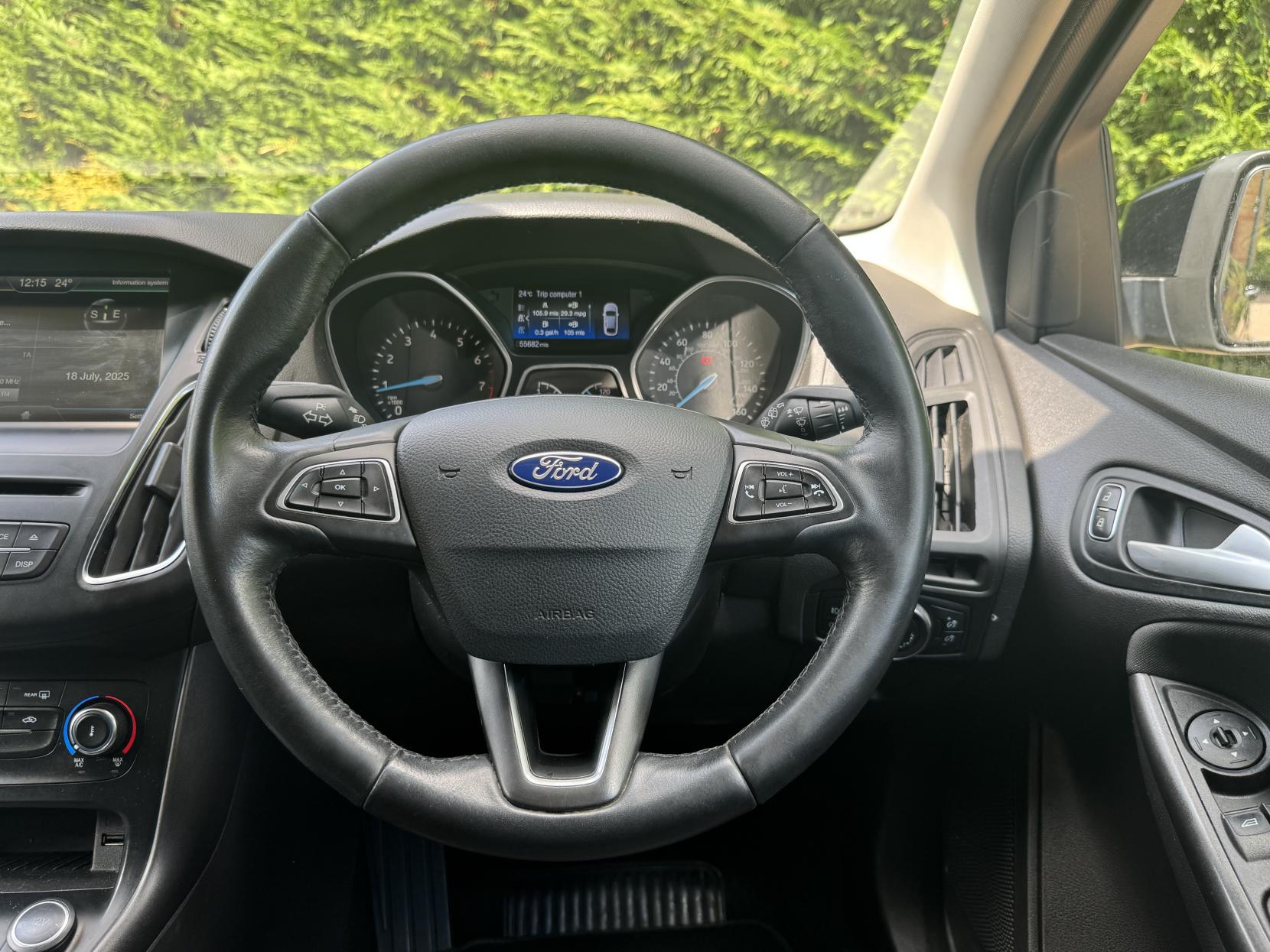 Ford Focus 1.0T EcoBoost Zetec S Hatchback 5dr Petrol Manual Euro 6 (s/s) (125 ps)