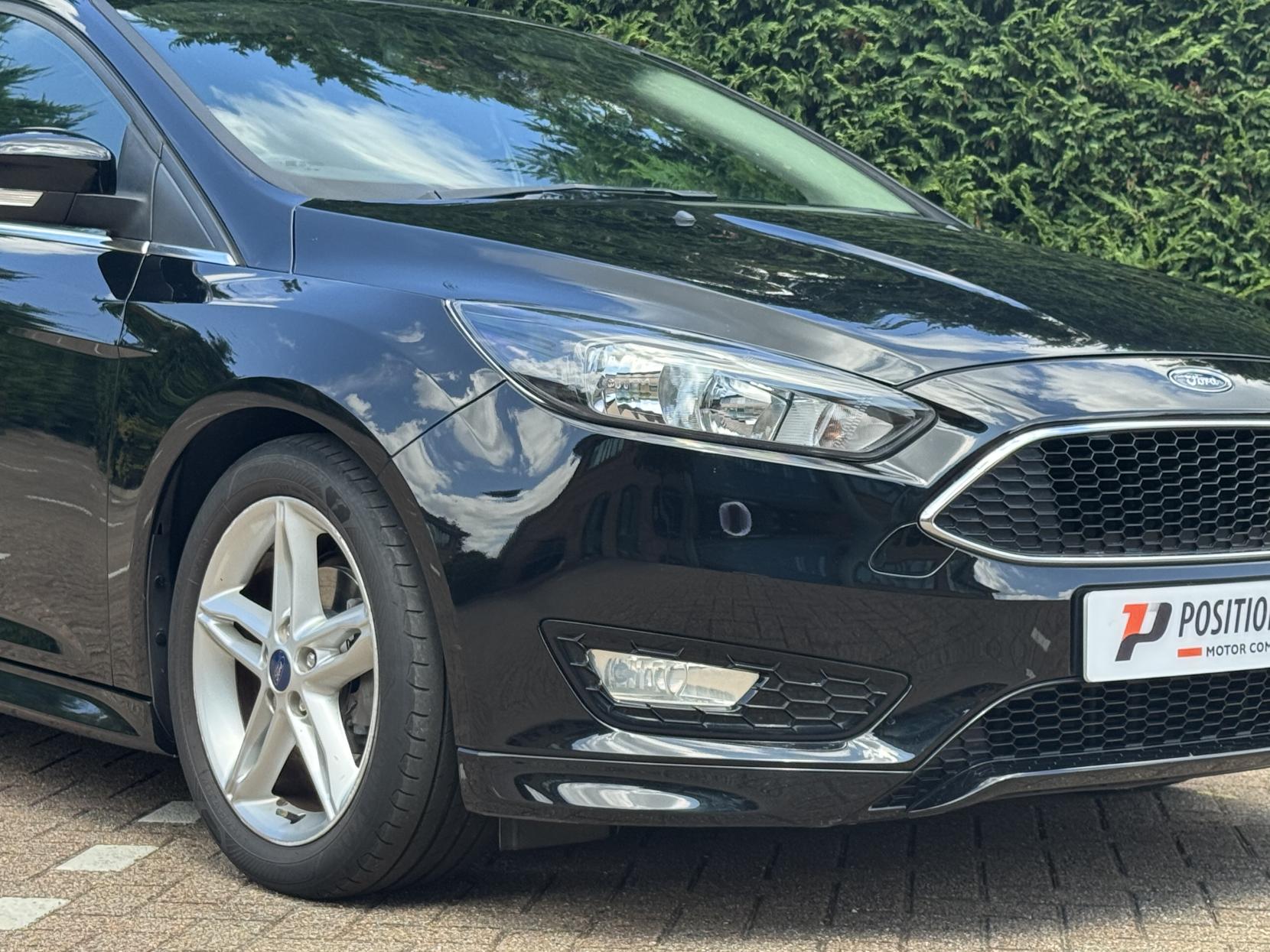 Ford Focus 1.0T EcoBoost Zetec S Hatchback 5dr Petrol Manual Euro 6 (s/s) (125 ps)