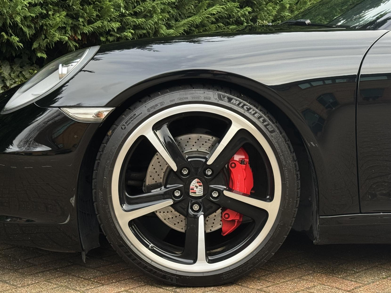 Porsche 911 3.8 991 Carrera S Coupe 2dr Petrol PDK Euro 5 (s/s) (400 ps)