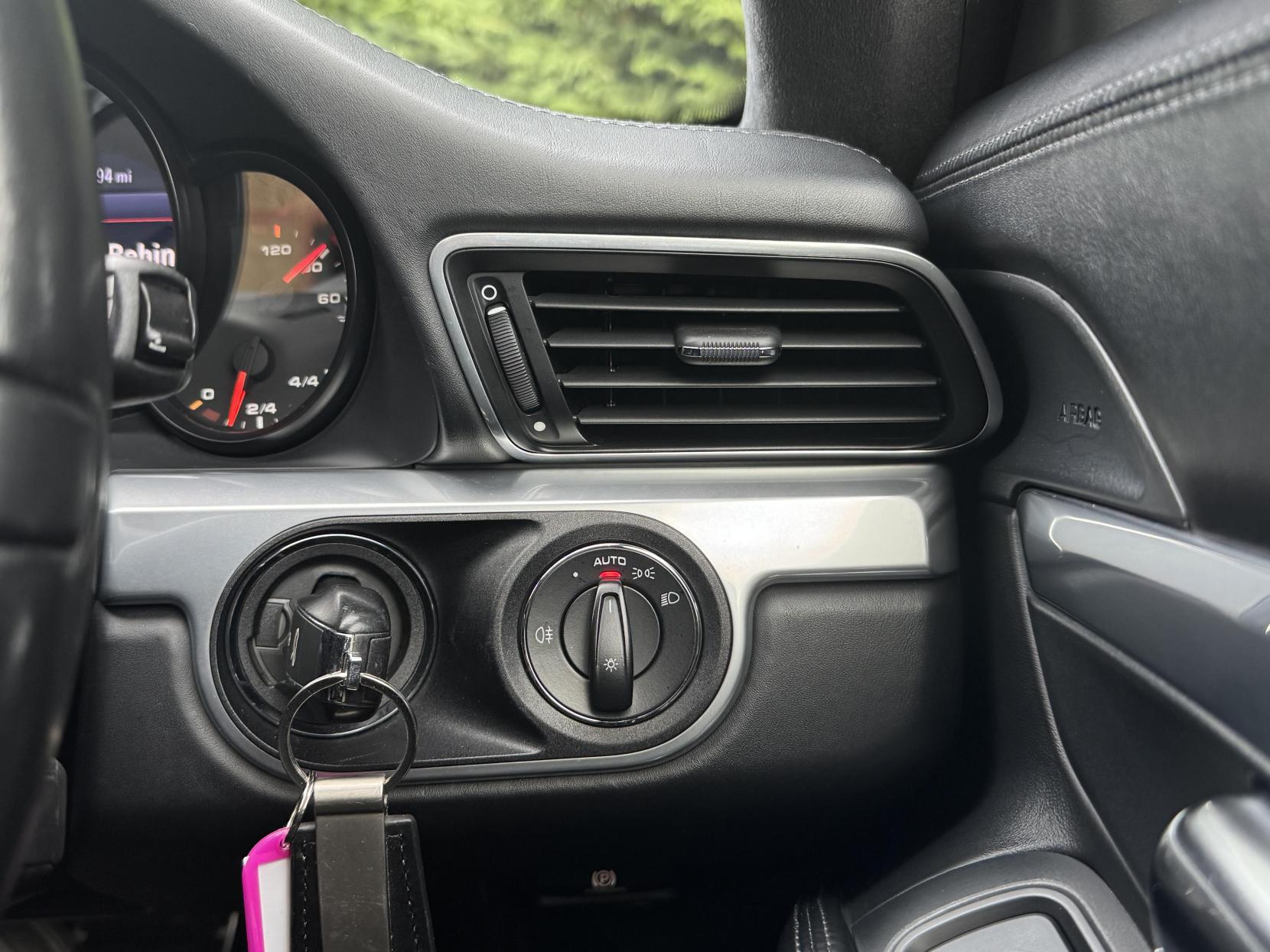 Porsche 911 3.8 991 Carrera S Coupe 2dr Petrol PDK Euro 5 (s/s) (400 ps)