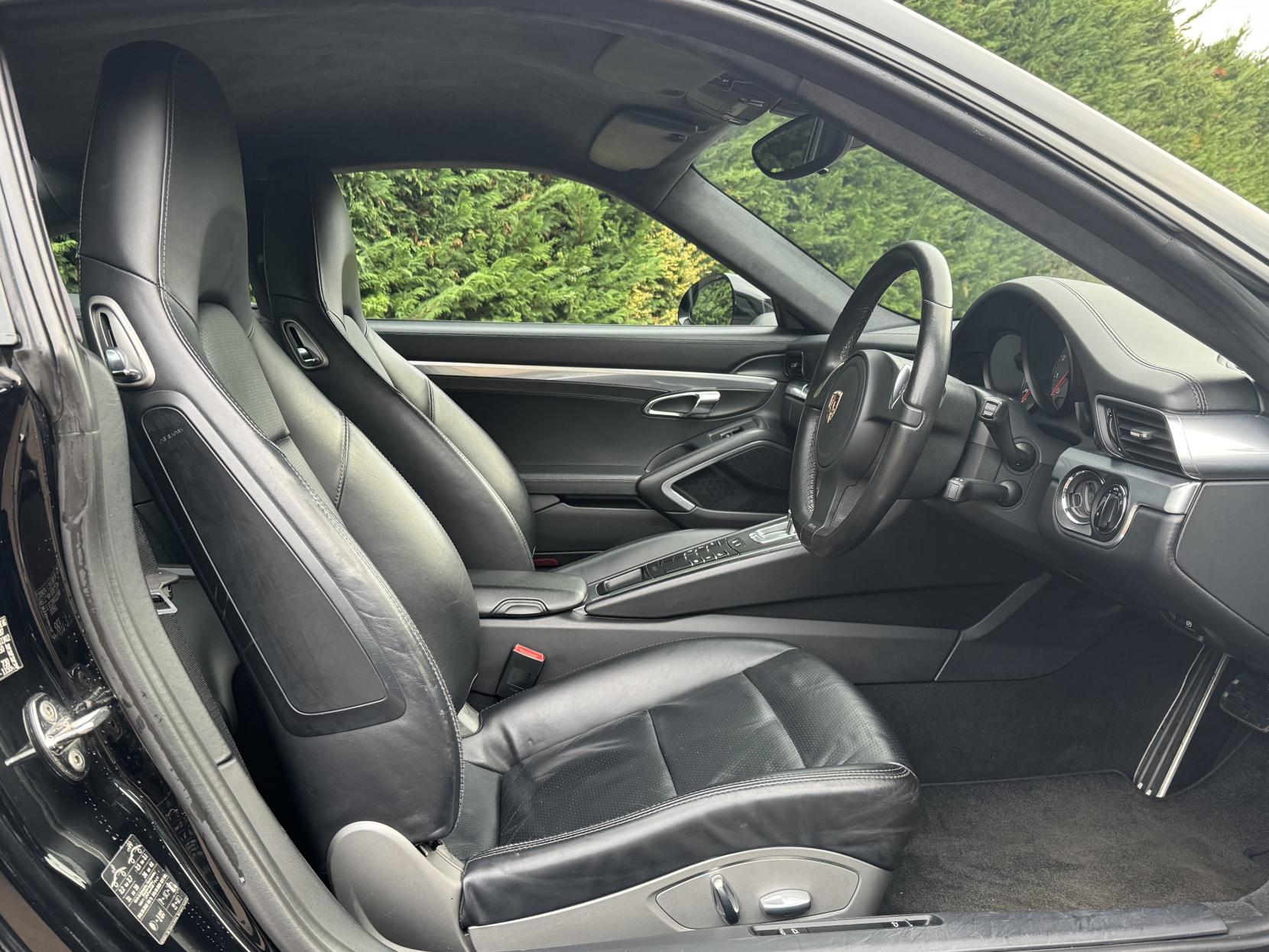 Porsche 911 3.8 991 Carrera S Coupe 2dr Petrol PDK Euro 5 (s/s) (400 ps)