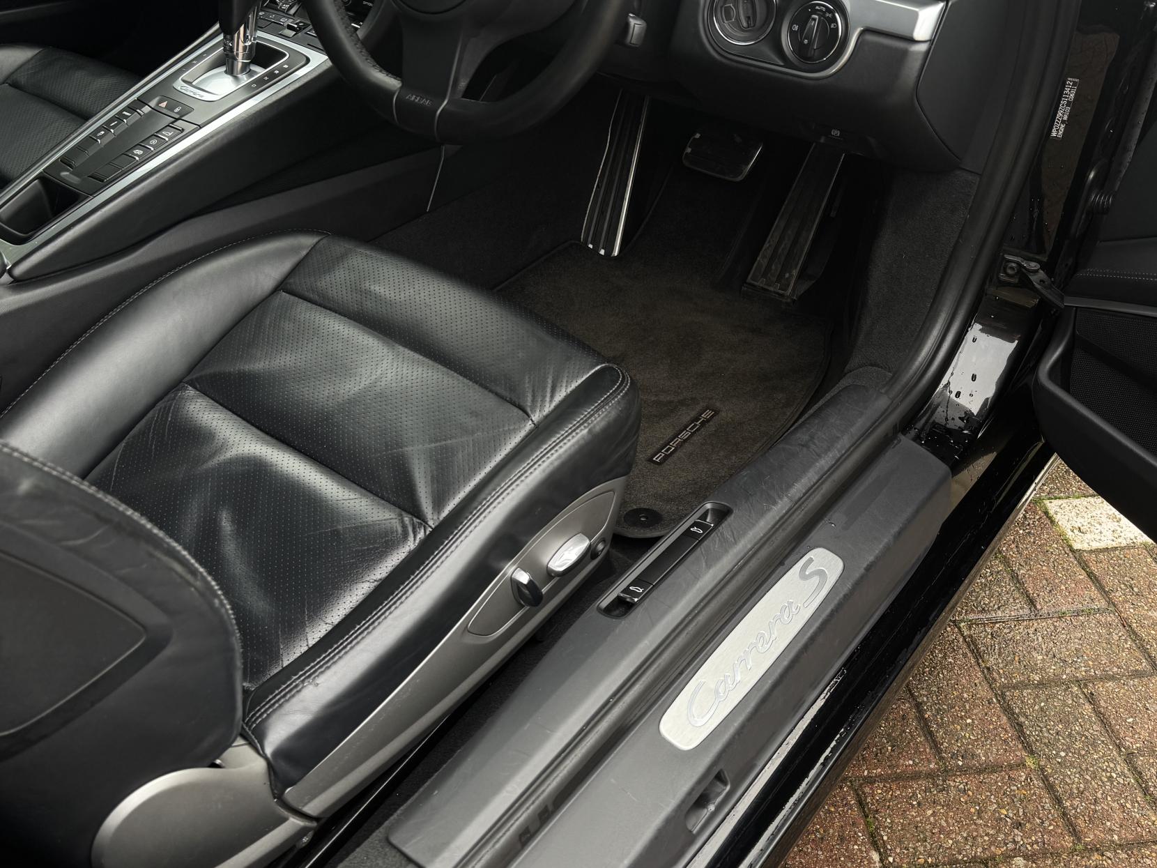 Porsche 911 3.8 991 Carrera S Coupe 2dr Petrol PDK Euro 5 (s/s) (400 ps)