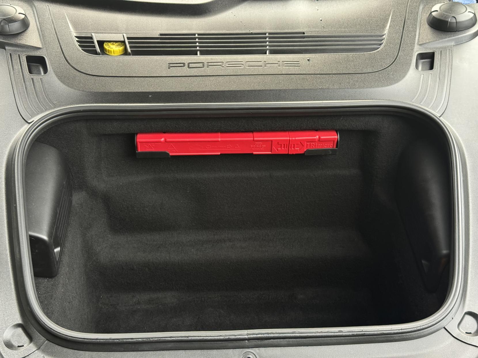 Porsche 911 3.8 991 Carrera S Coupe 2dr Petrol PDK Euro 5 (s/s) (400 ps)