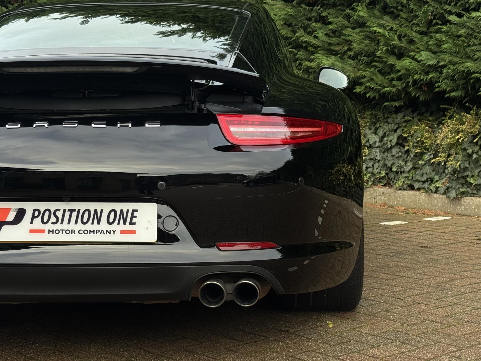 Porsche 911 3.8 991 Carrera S Coupe 2dr Petrol PDK Euro 5 (s/s) (400 ps)