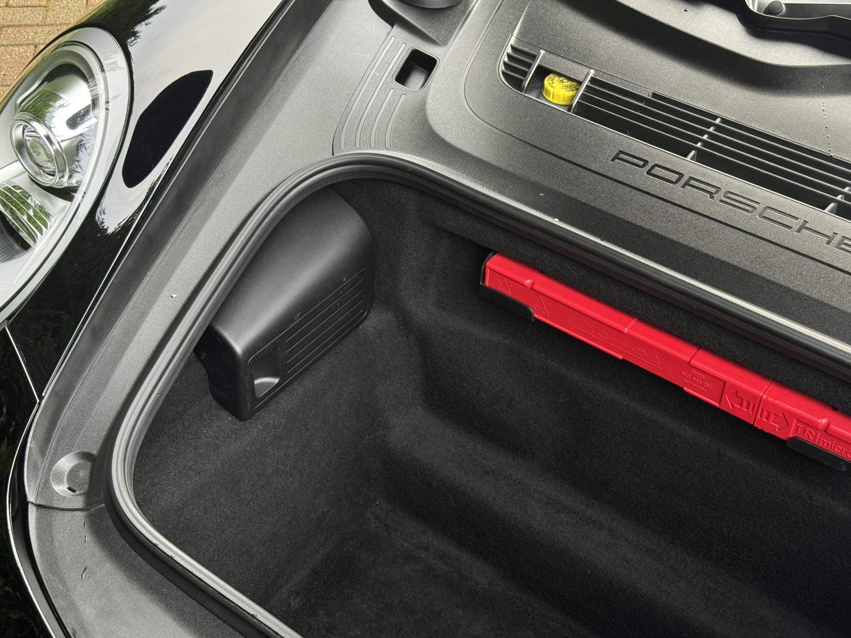 Porsche 911 3.8 991 Carrera S Coupe 2dr Petrol PDK Euro 5 (s/s) (400 ps)