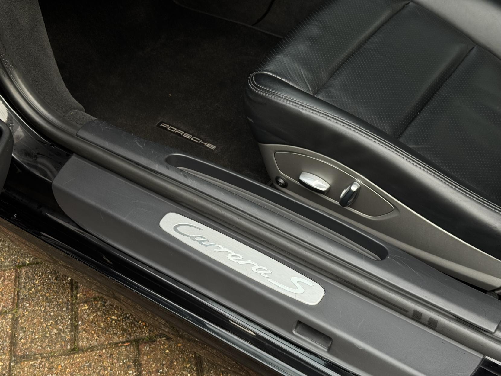 Porsche 911 3.8 991 Carrera S Coupe 2dr Petrol PDK Euro 5 (s/s) (400 ps)