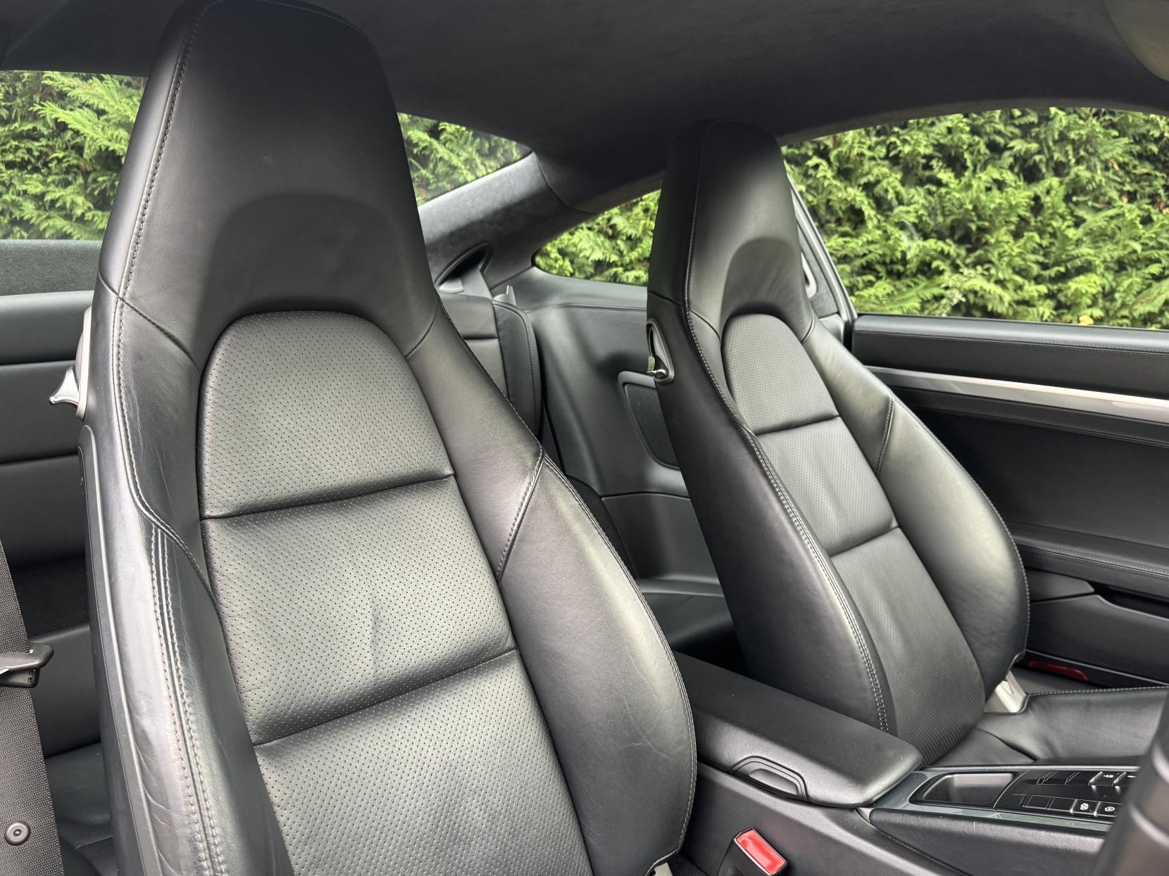 Porsche 911 3.8 991 Carrera S Coupe 2dr Petrol PDK Euro 5 (s/s) (400 ps)