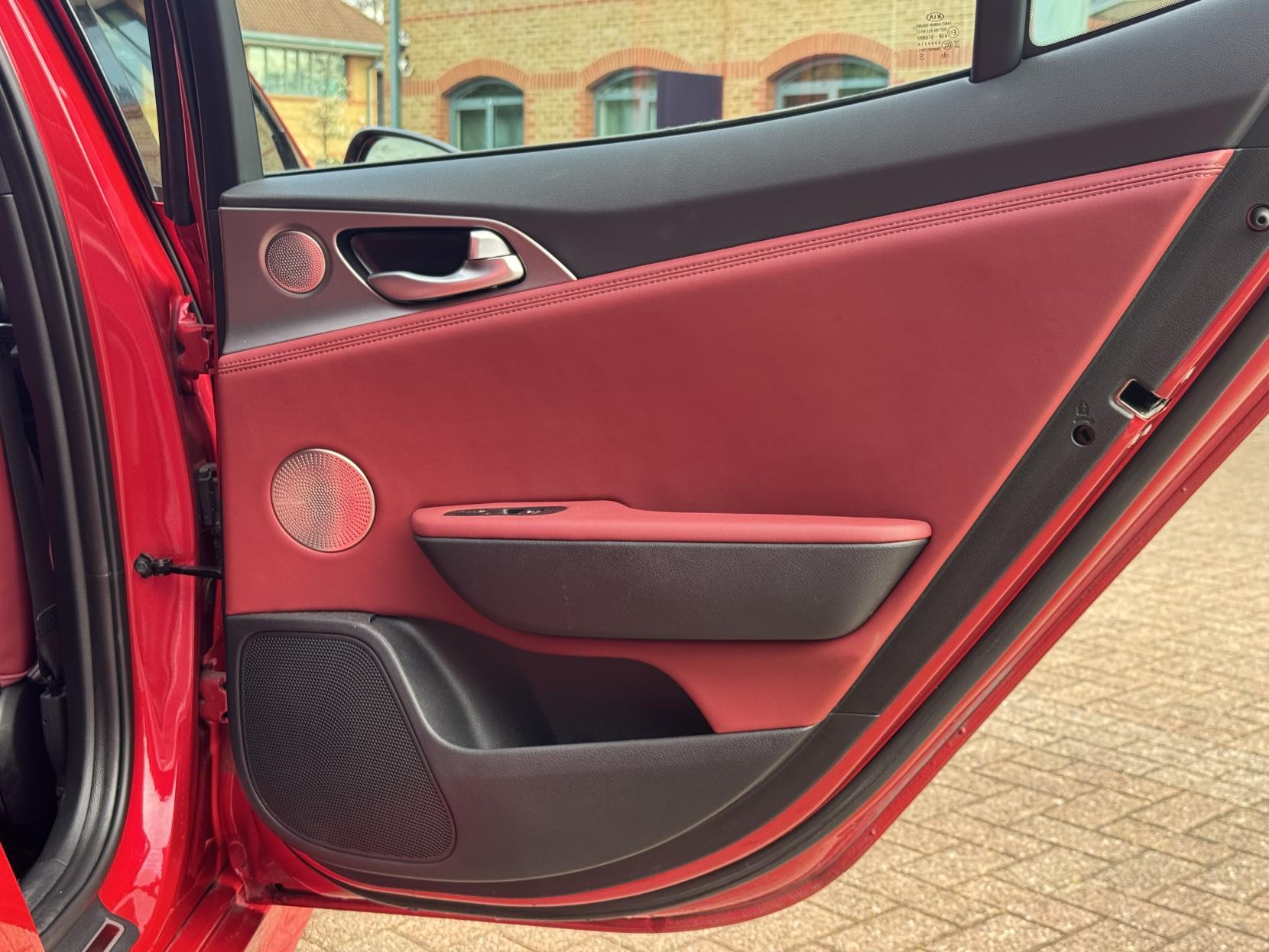 Kia Stinger 3.3 T-GDi V6 GT S Gran Turismo 5dr Petrol Auto Euro 6 (s/s) (365 bhp)