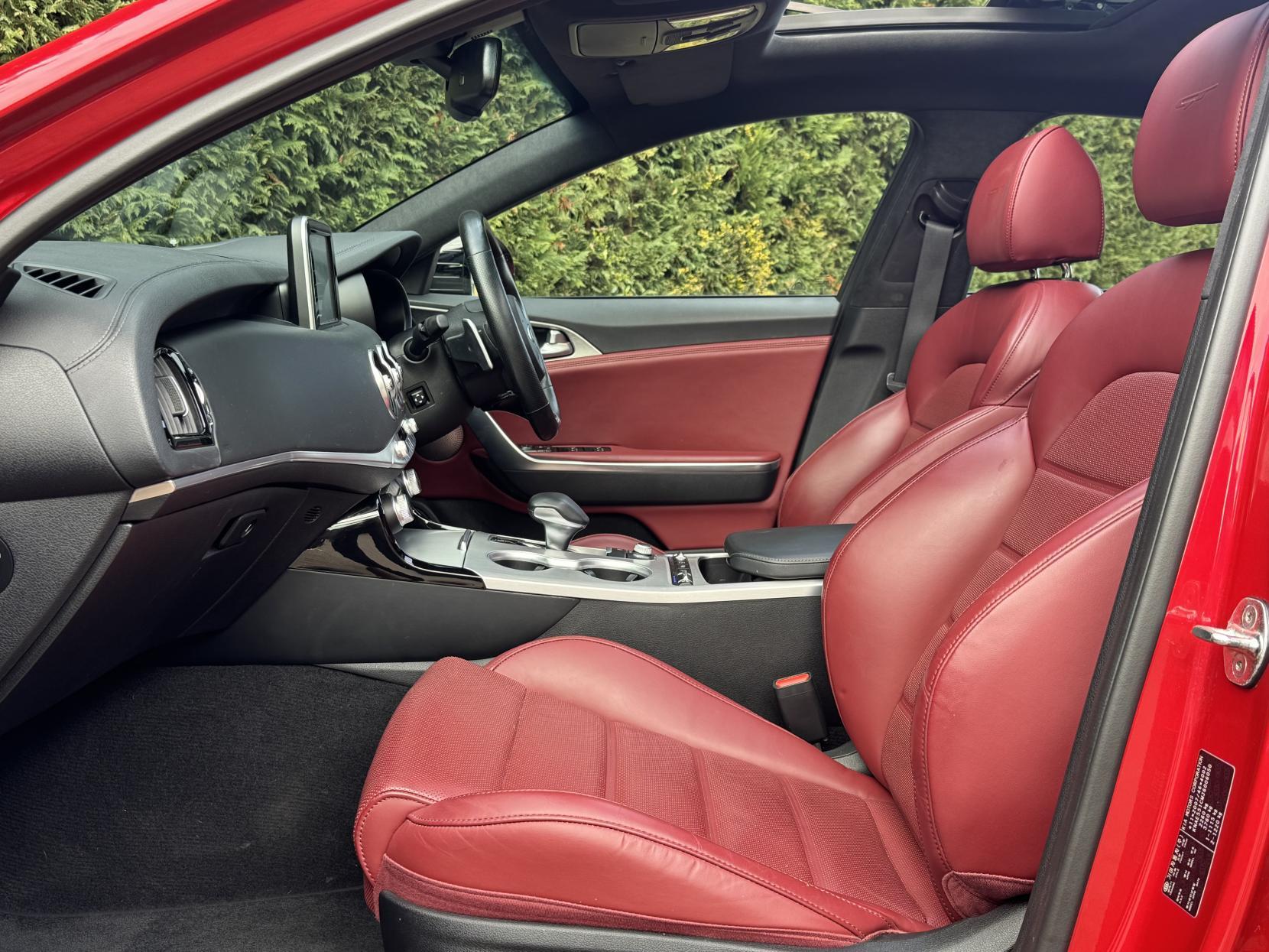 Kia Stinger 3.3 T-GDi V6 GT S Gran Turismo 5dr Petrol Auto Euro 6 (s/s) (365 bhp)