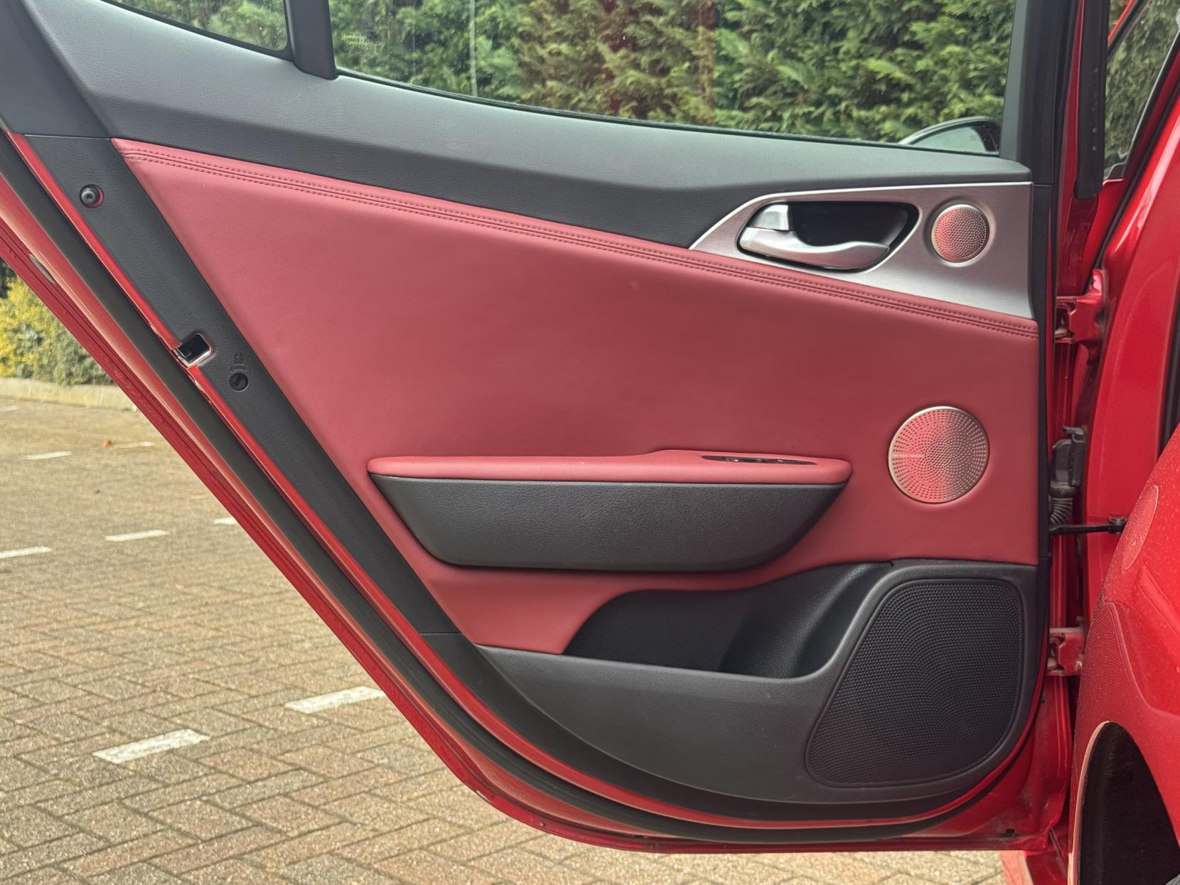 Kia Stinger 3.3 T-GDi V6 GT S Gran Turismo 5dr Petrol Auto Euro 6 (s/s) (365 bhp)