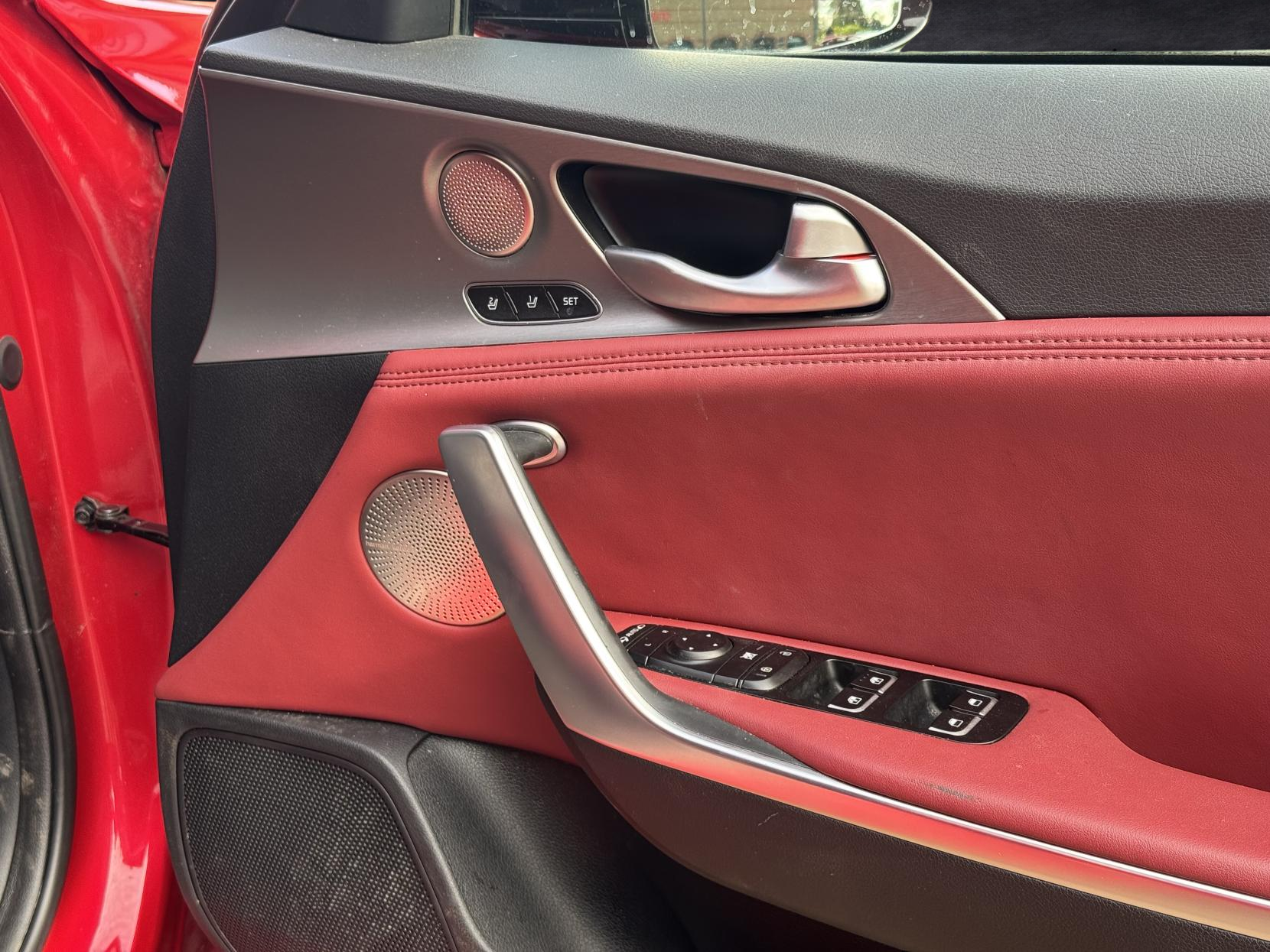 Kia Stinger 3.3 T-GDi V6 GT S Gran Turismo 5dr Petrol Auto Euro 6 (s/s) (365 bhp)