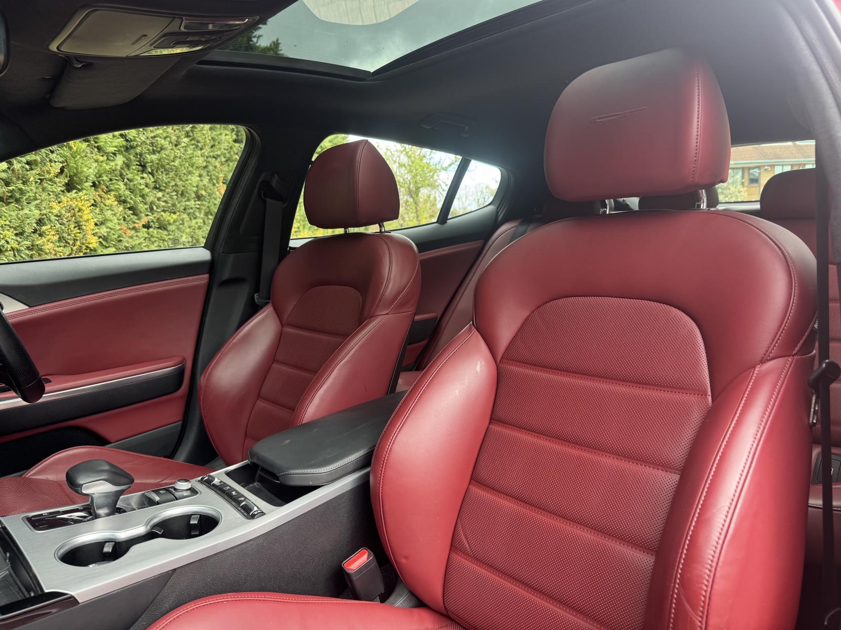 Kia Stinger 3.3 T-GDi V6 GT S Gran Turismo 5dr Petrol Auto Euro 6 (s/s) (365 bhp)