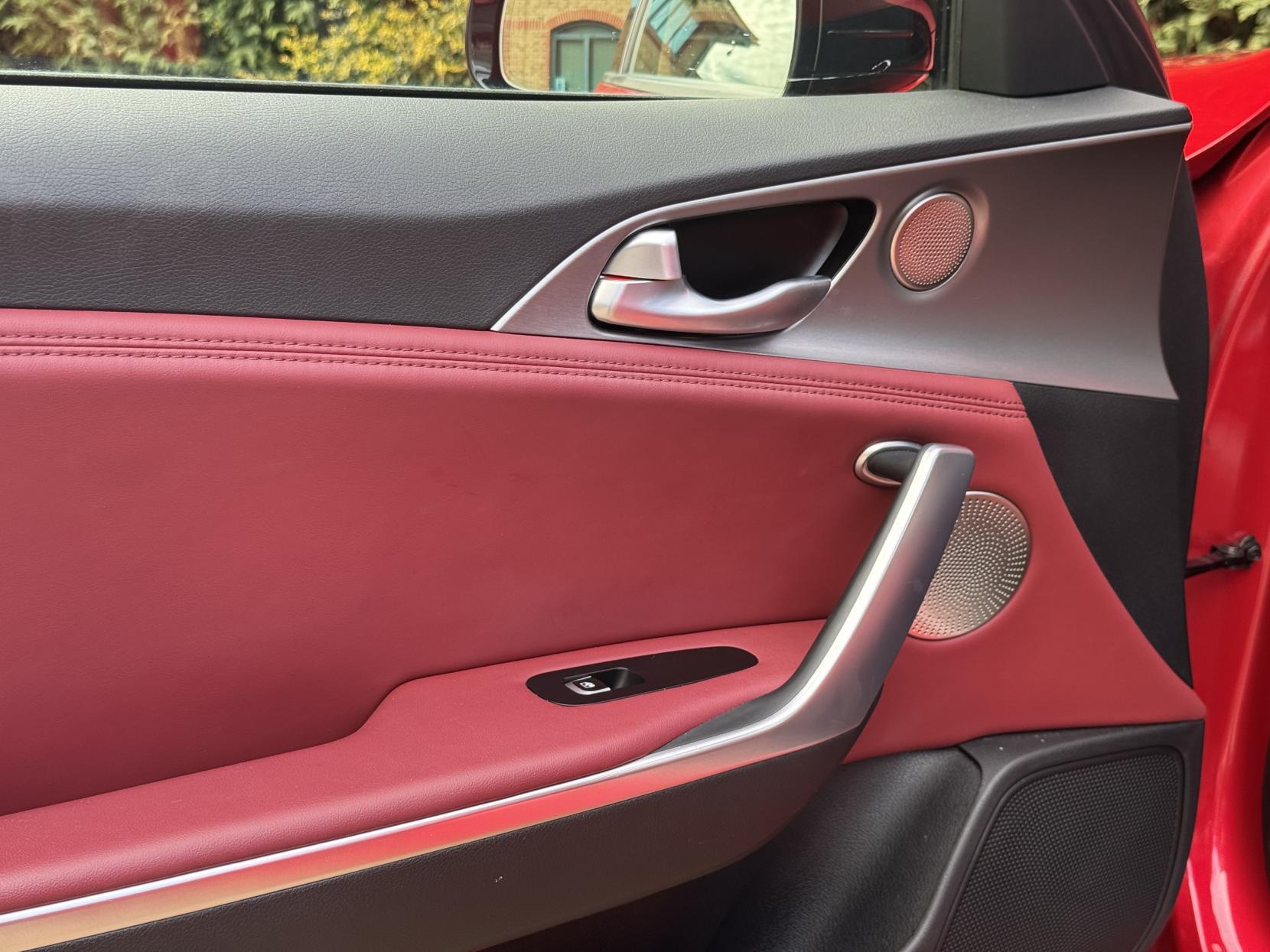 Kia Stinger 3.3 T-GDi V6 GT S Gran Turismo 5dr Petrol Auto Euro 6 (s/s) (365 bhp)